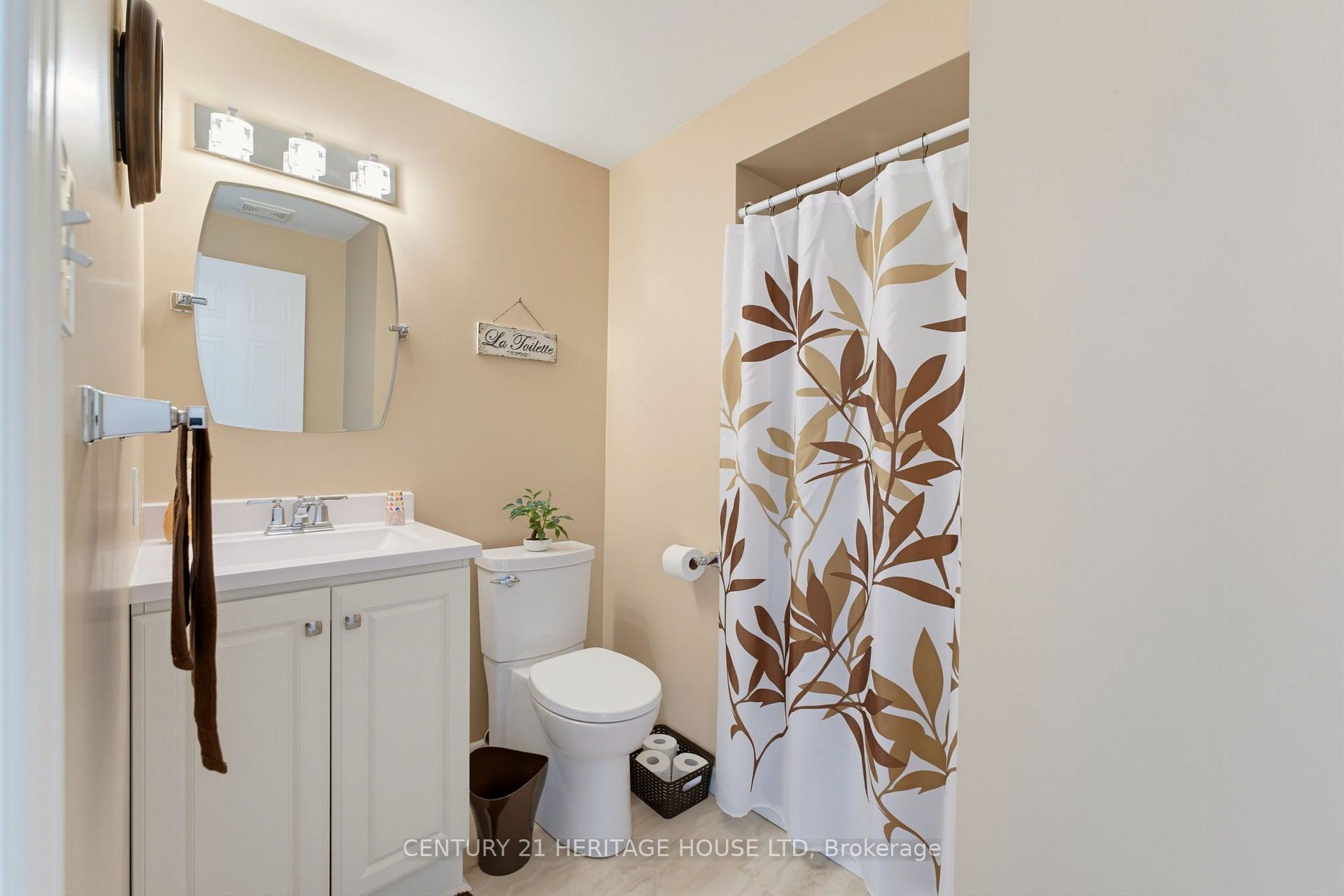 Photo 19 of 42 Buchanan Crescent, Brantford, Lynden Hills — HOMEH