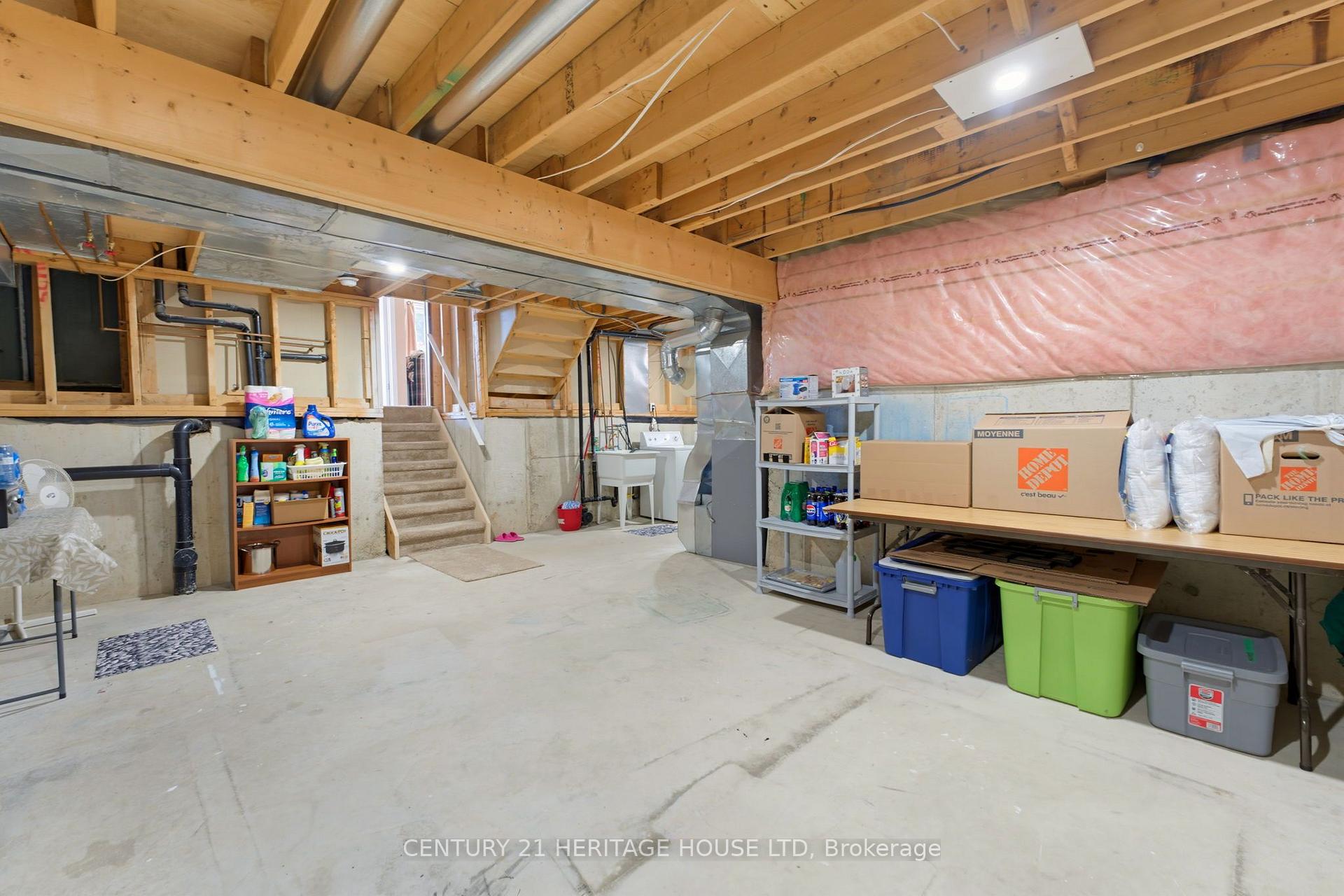 Photo 21 of 42 Buchanan Crescent, Brantford, Lynden Hills — HOMEH