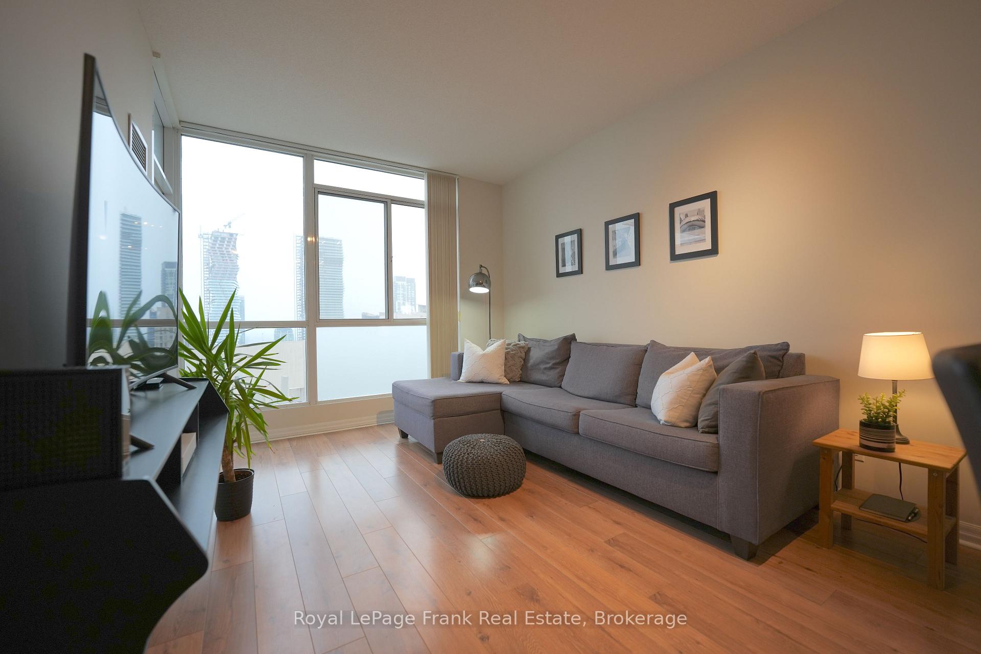 Photo 9 of Unit 3410, 225 Webb Drive, Mississauga, City Centre — HOMEH