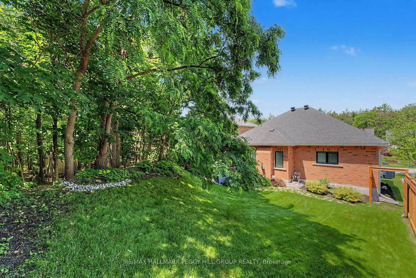 Photo 19 of 99 Cumming Drive, Barrie, Ardagh — HOMEH