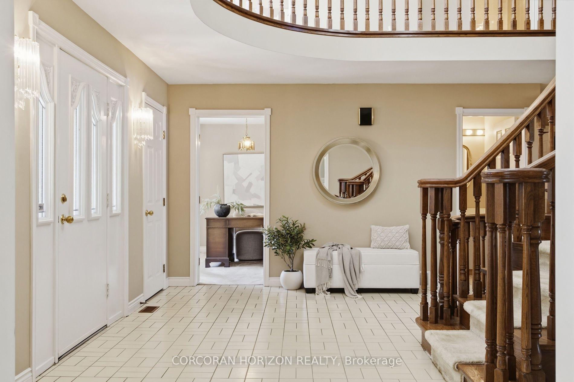 Photo 15 of 527 Anndale Court, Waterloo, Colonial Acres — HOMEH