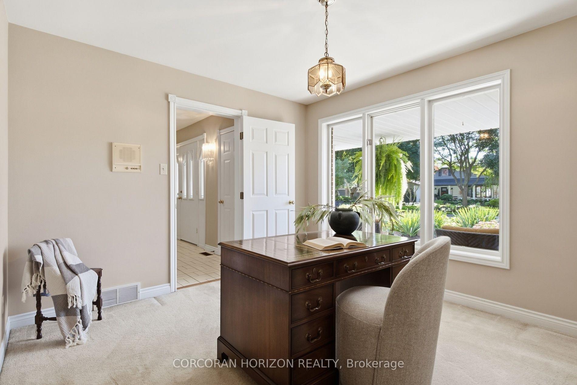 Photo 18 of 527 Anndale Court, Waterloo, Colonial Acres — HOMEH