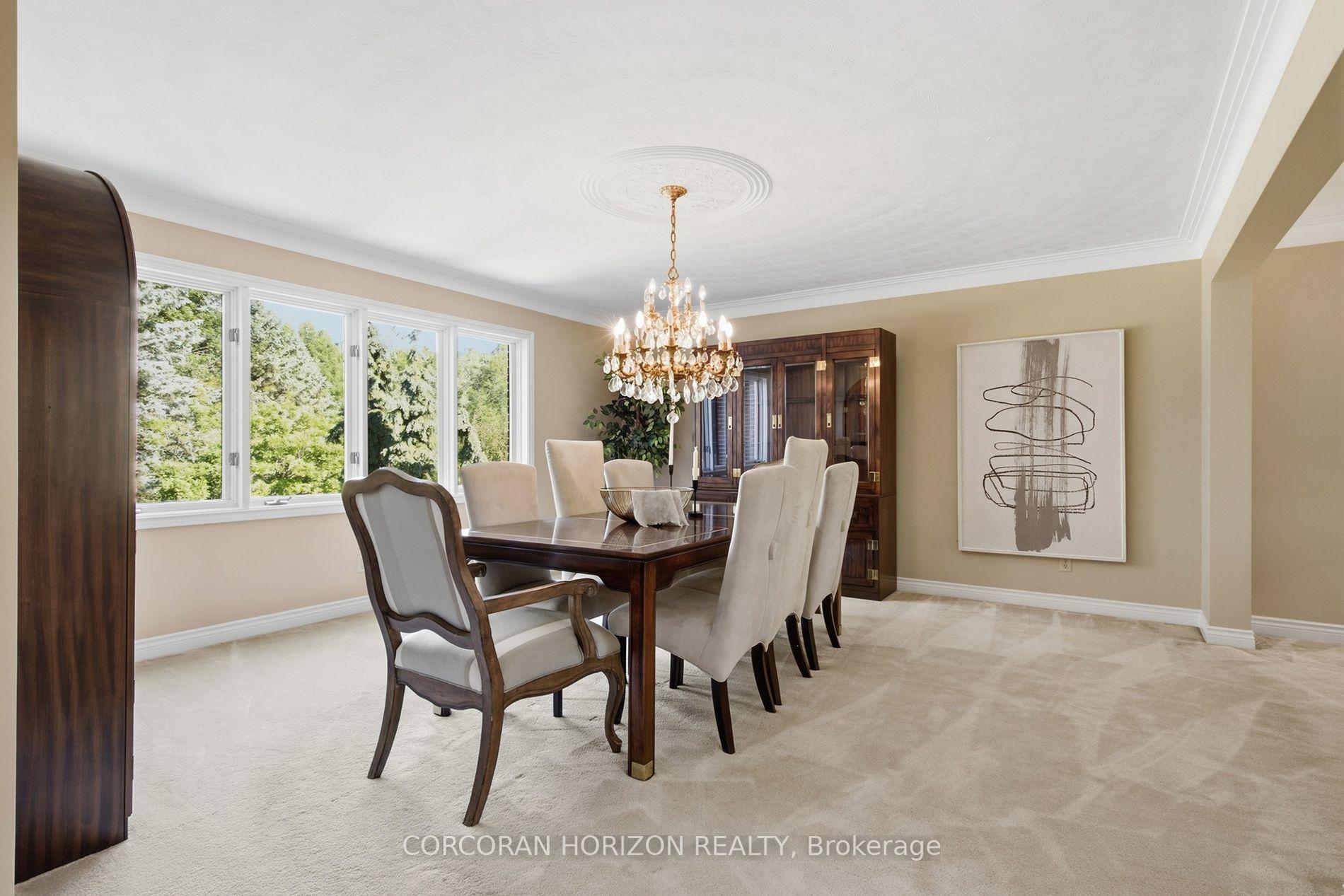Photo 23 of 527 Anndale Court, Waterloo, Colonial Acres — HOMEH