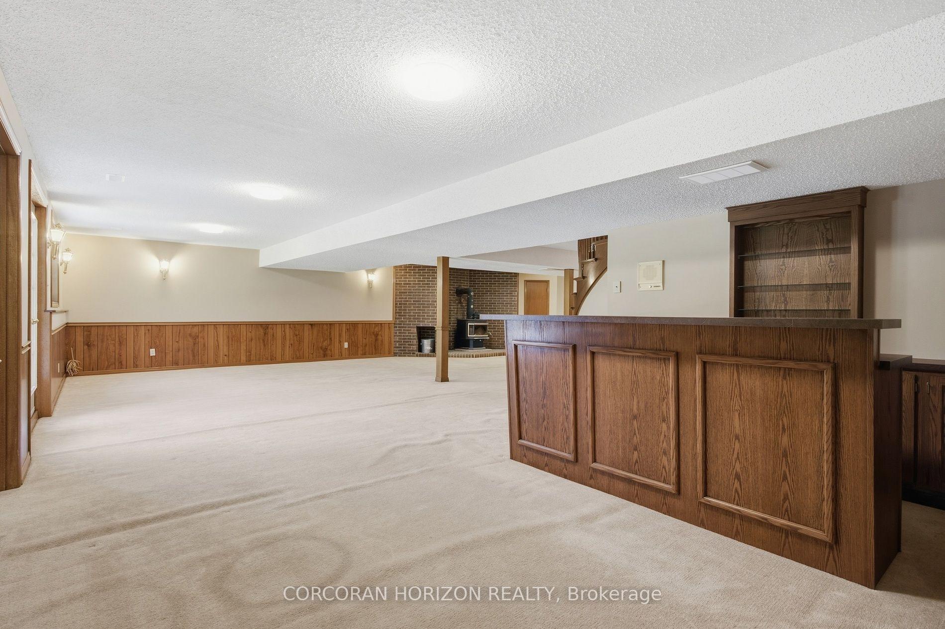 Photo 57 of 527 Anndale Court, Waterloo, Colonial Acres — HOMEH