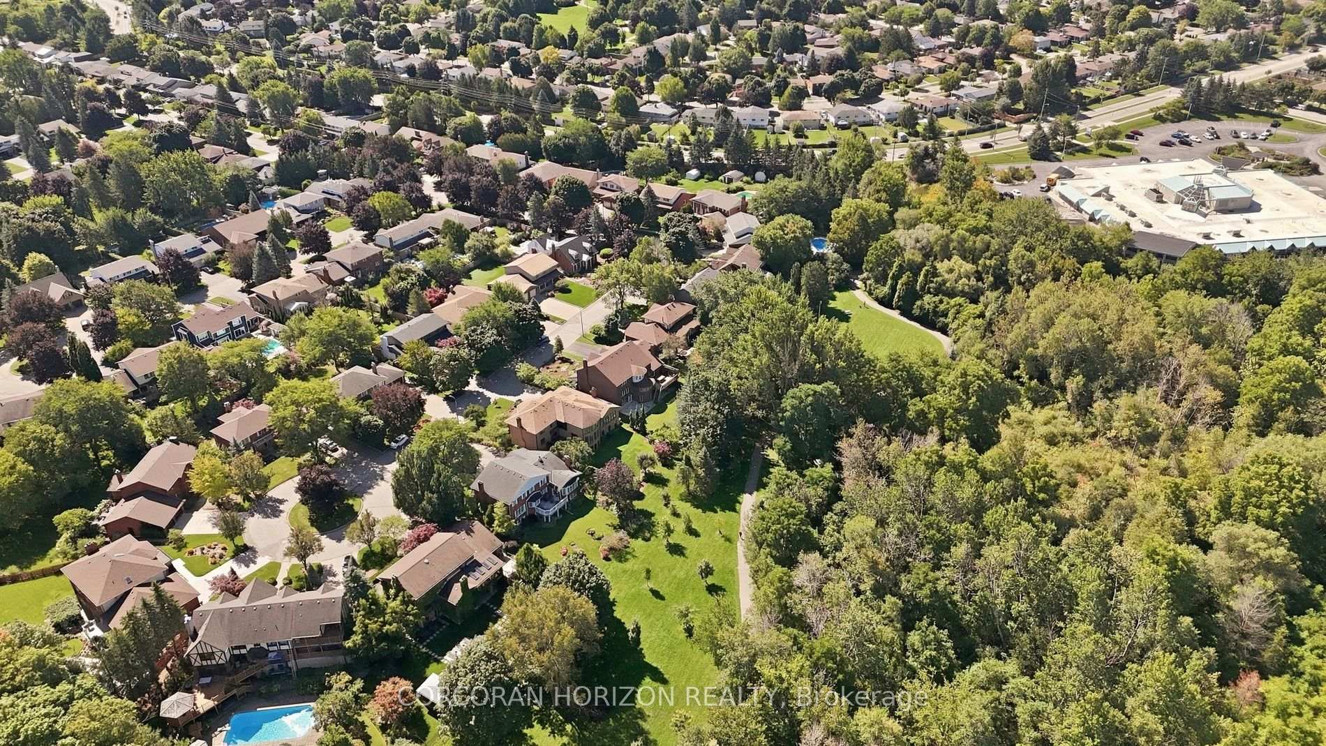 Photo 71 of 527 Anndale Court, Waterloo, Colonial Acres — HOMEH