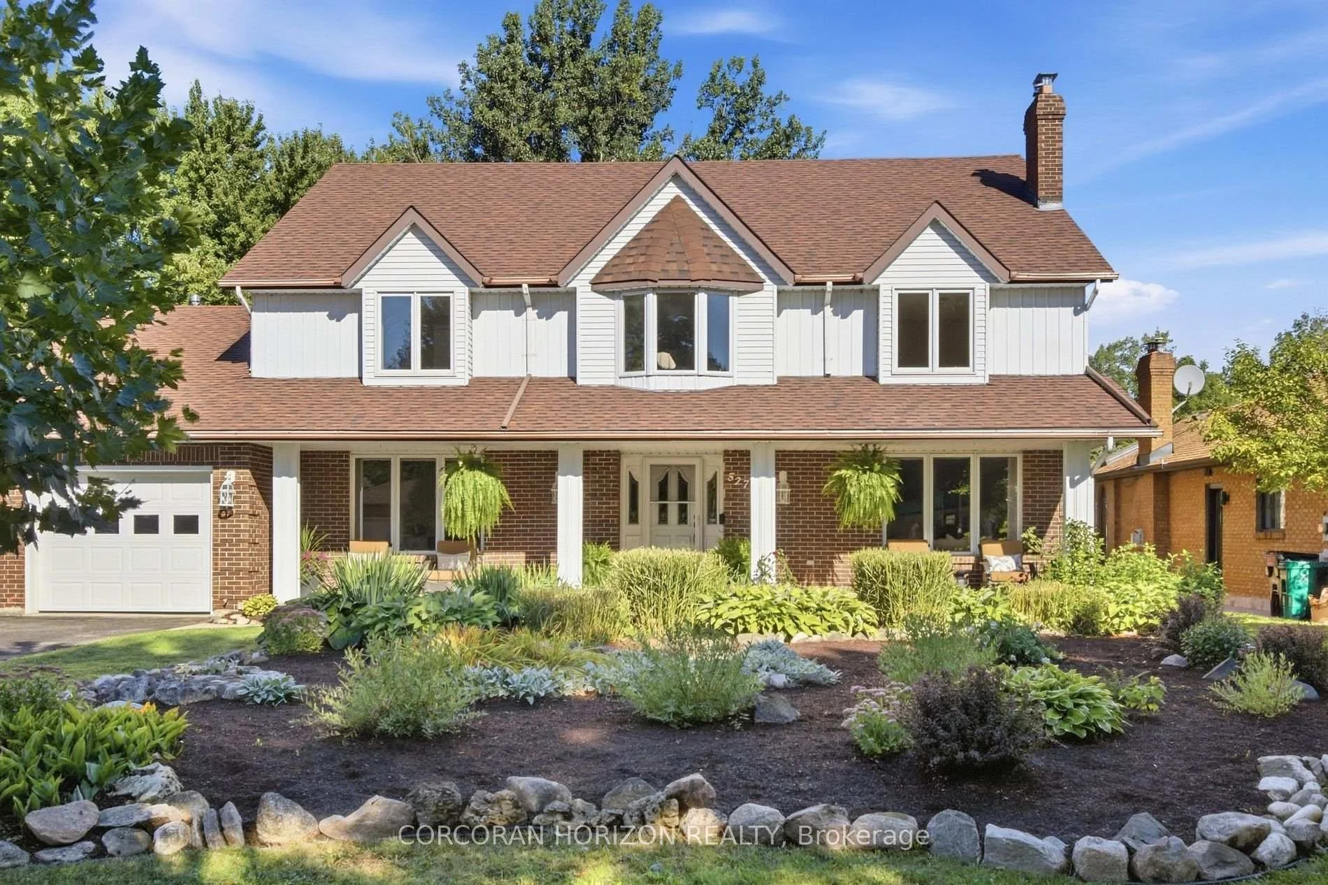 Photo 3 of 527 Anndale Court, Waterloo, Colonial Acres — HOMEH