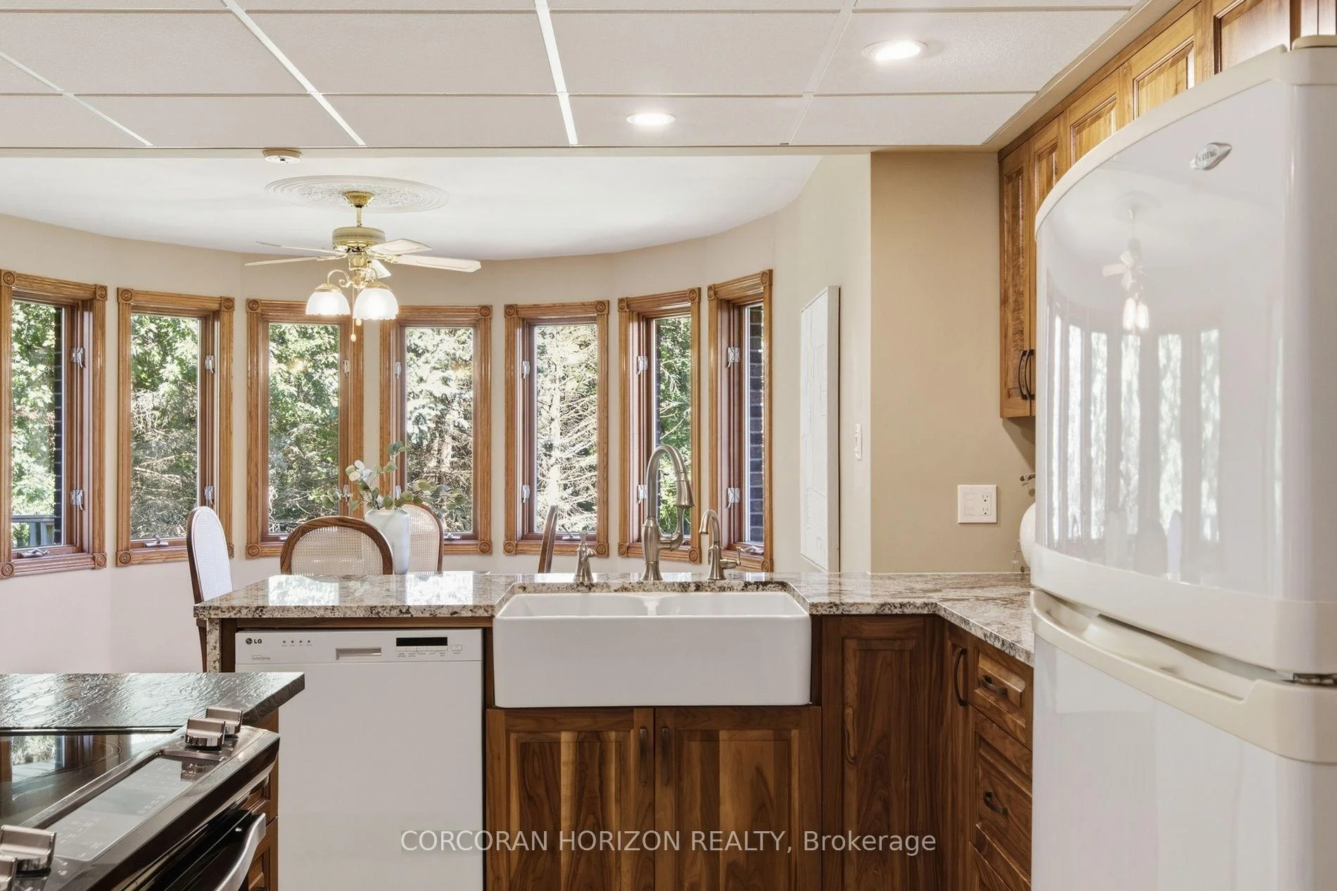 Photo 28 of 527 Anndale Court, Waterloo, Colonial Acres — HOMEH