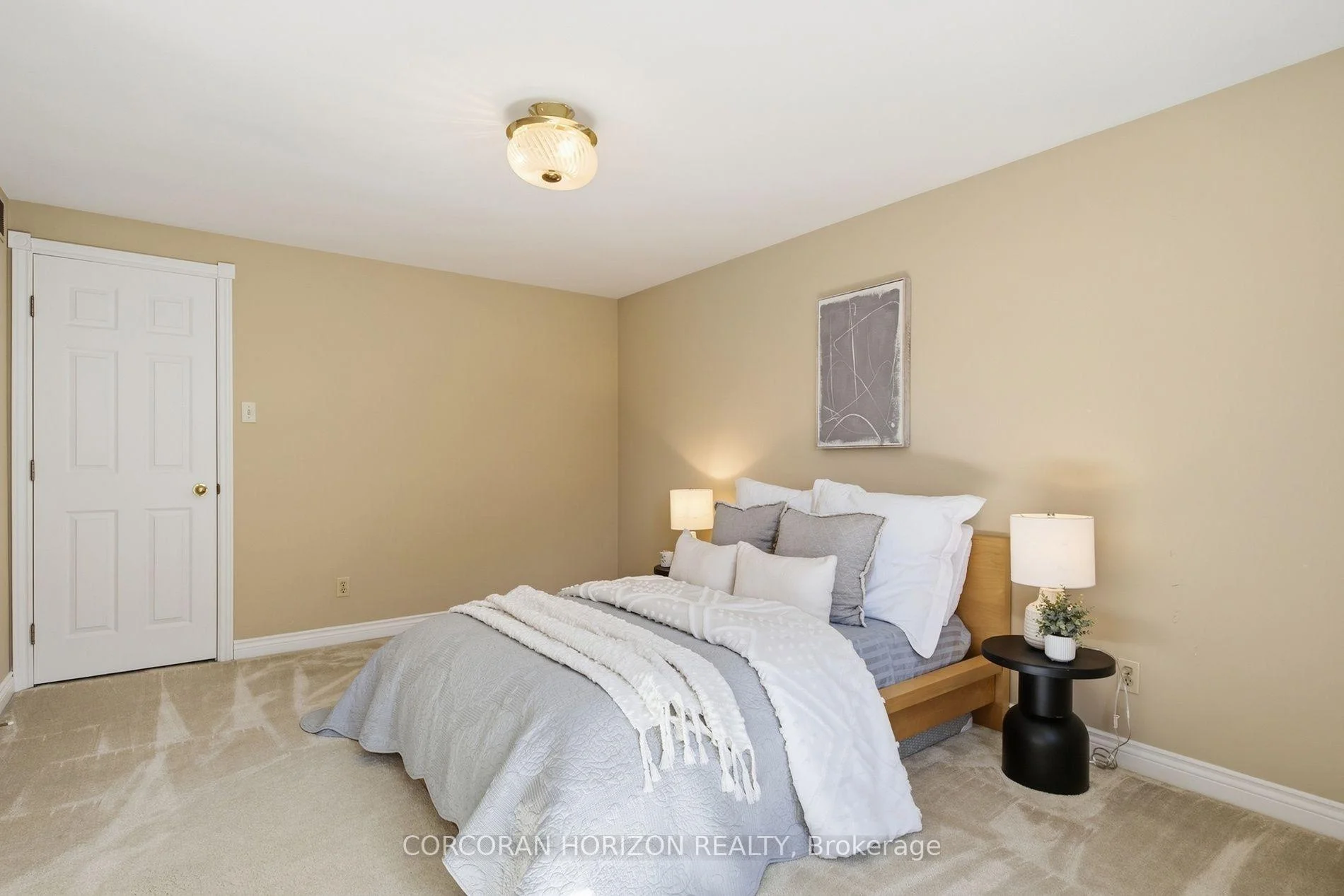 Photo 41 of 527 Anndale Court, Waterloo, Colonial Acres — HOMEH