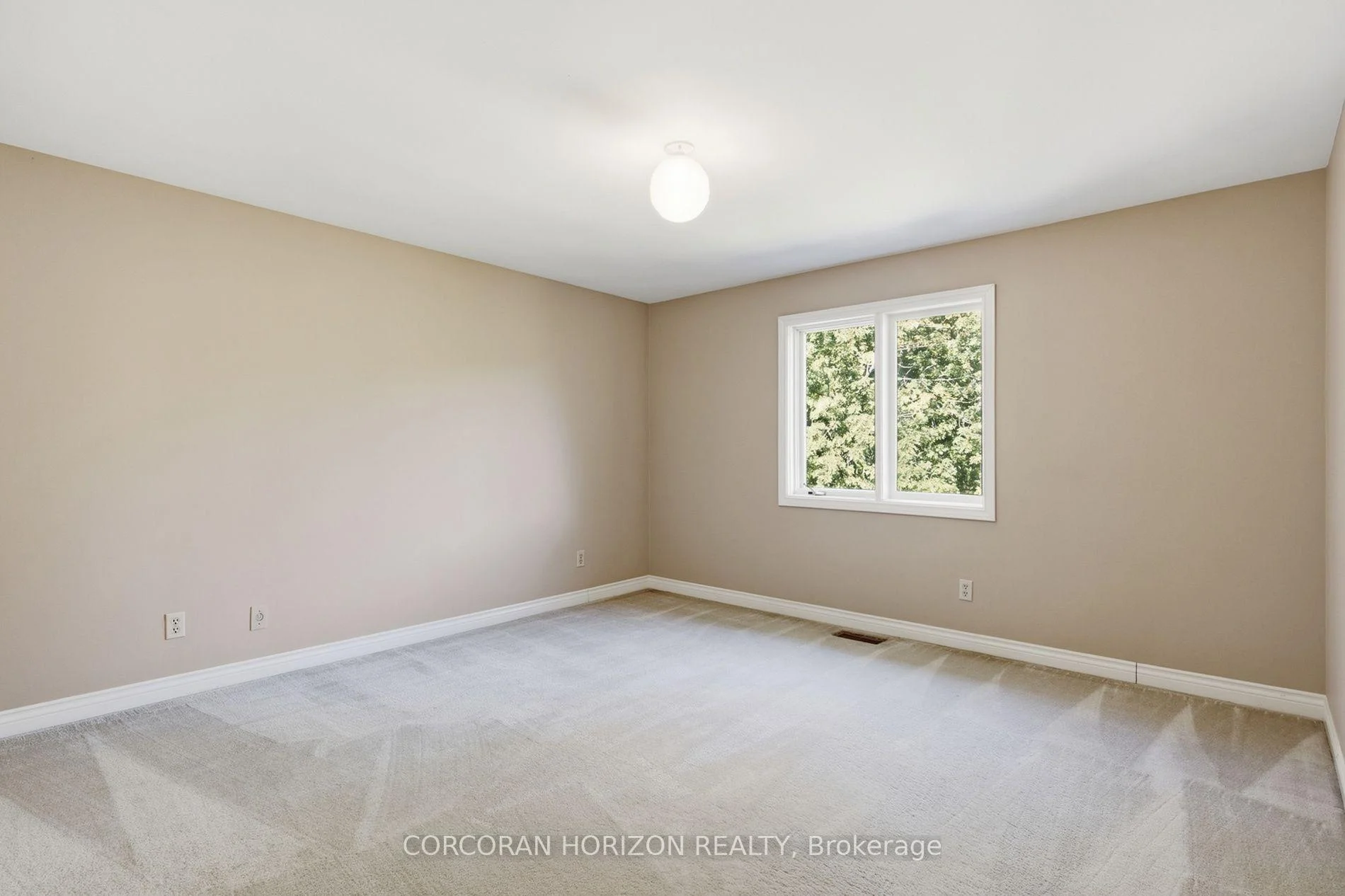 Photo 47 of 527 Anndale Court, Waterloo, Colonial Acres — HOMEH