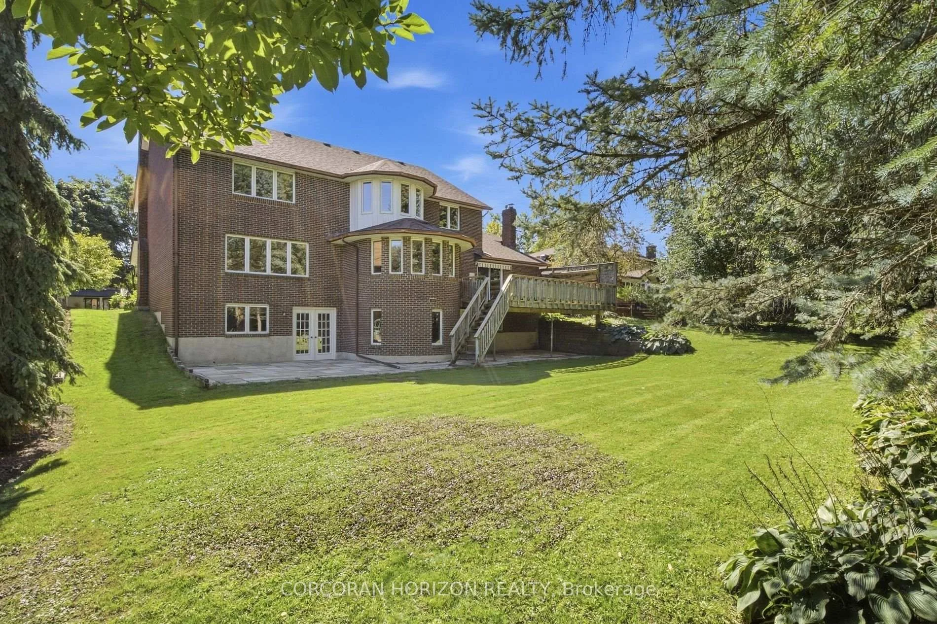 Photo 64 of 527 Anndale Court, Waterloo, Colonial Acres — HOMEH