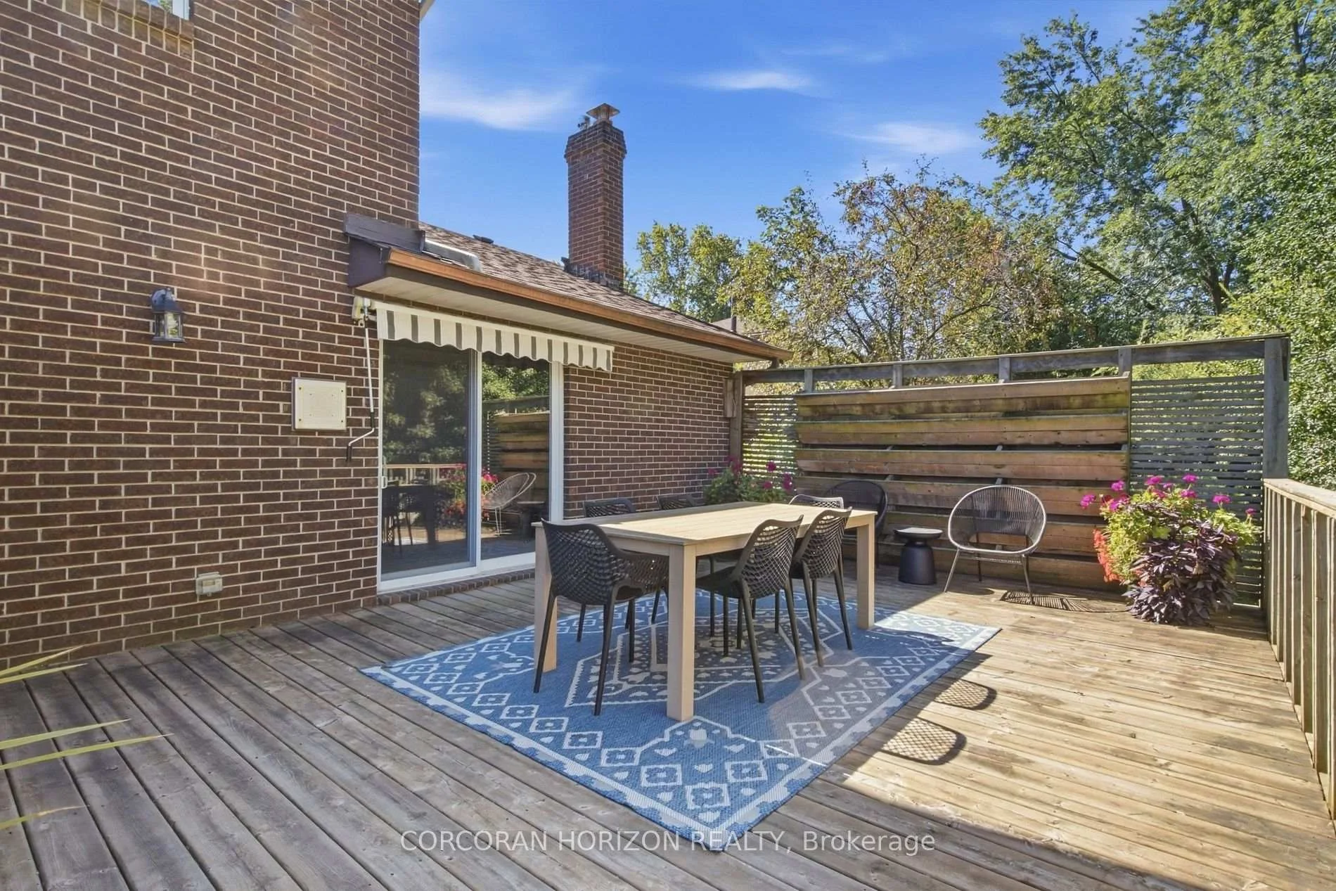 Photo 69 of 527 Anndale Court, Waterloo, Colonial Acres — HOMEH