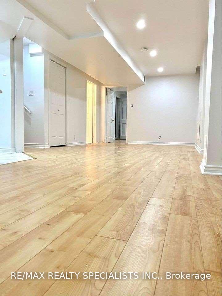 Photo 3 of Unit Bsmt, 6 Ginger Grove, Vaughan, Sonoma Heights — HOMEH