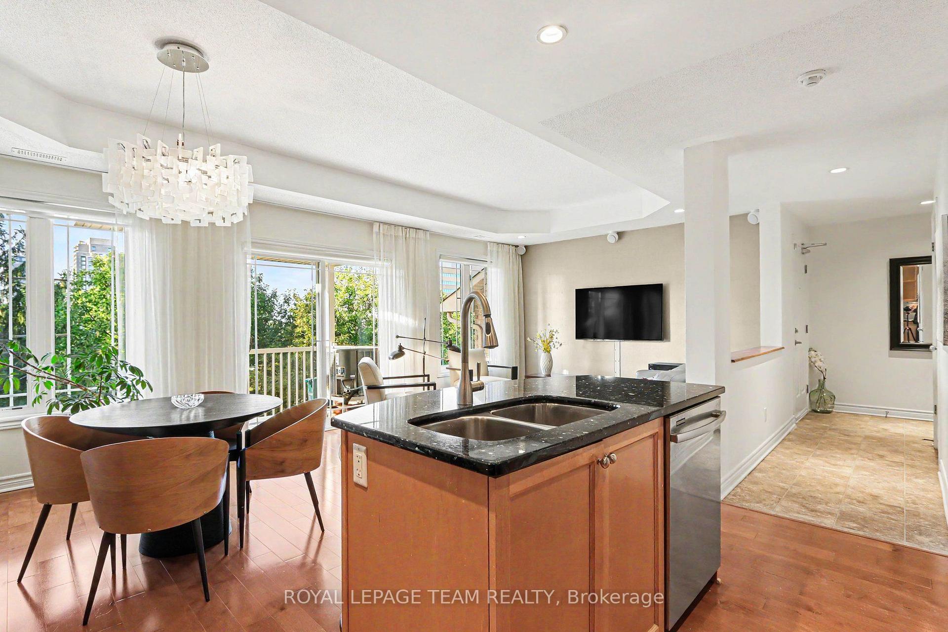 Photo 13 of Unit UNIT 7, 385 Paseo Private, Ottawa, Centrepointe — HOMEH