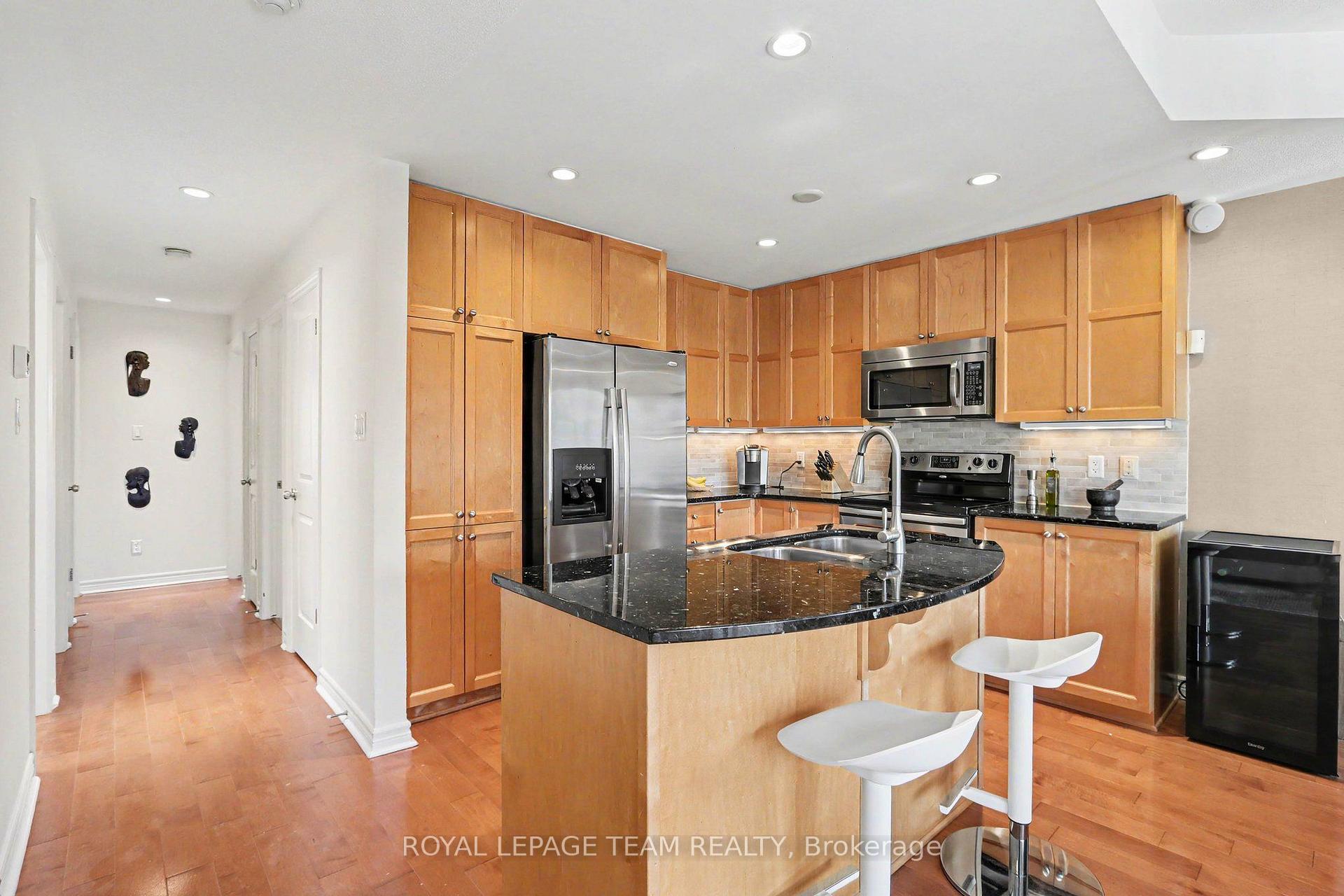 Photo 14 of Unit UNIT 7, 385 Paseo Private, Ottawa, Centrepointe — HOMEH