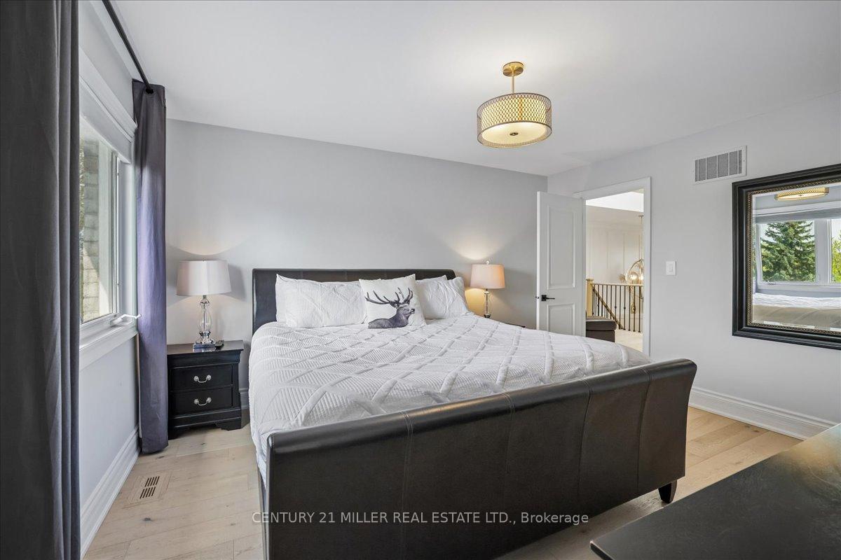 Photo 24 of 3348 Skipton Lane, Oakville, Bronte Creek — HOMEH