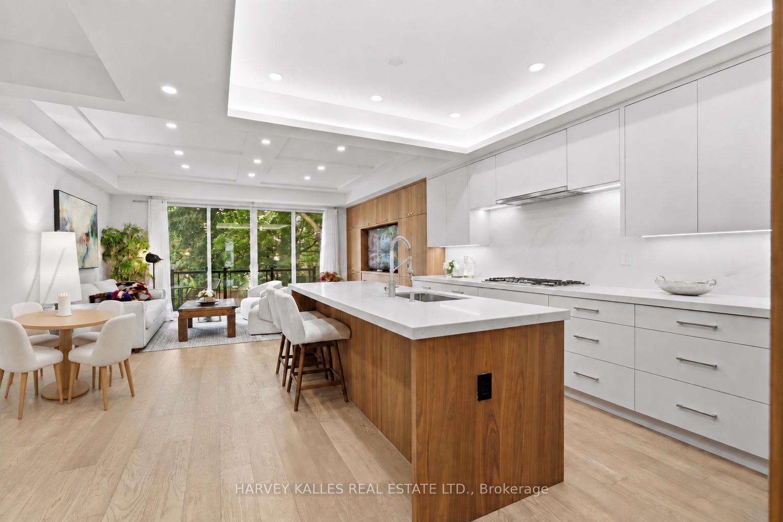 Photo 12 of 194 Sheldrake Boulevard, Toronto, Mount Pleasant East — HOMEH