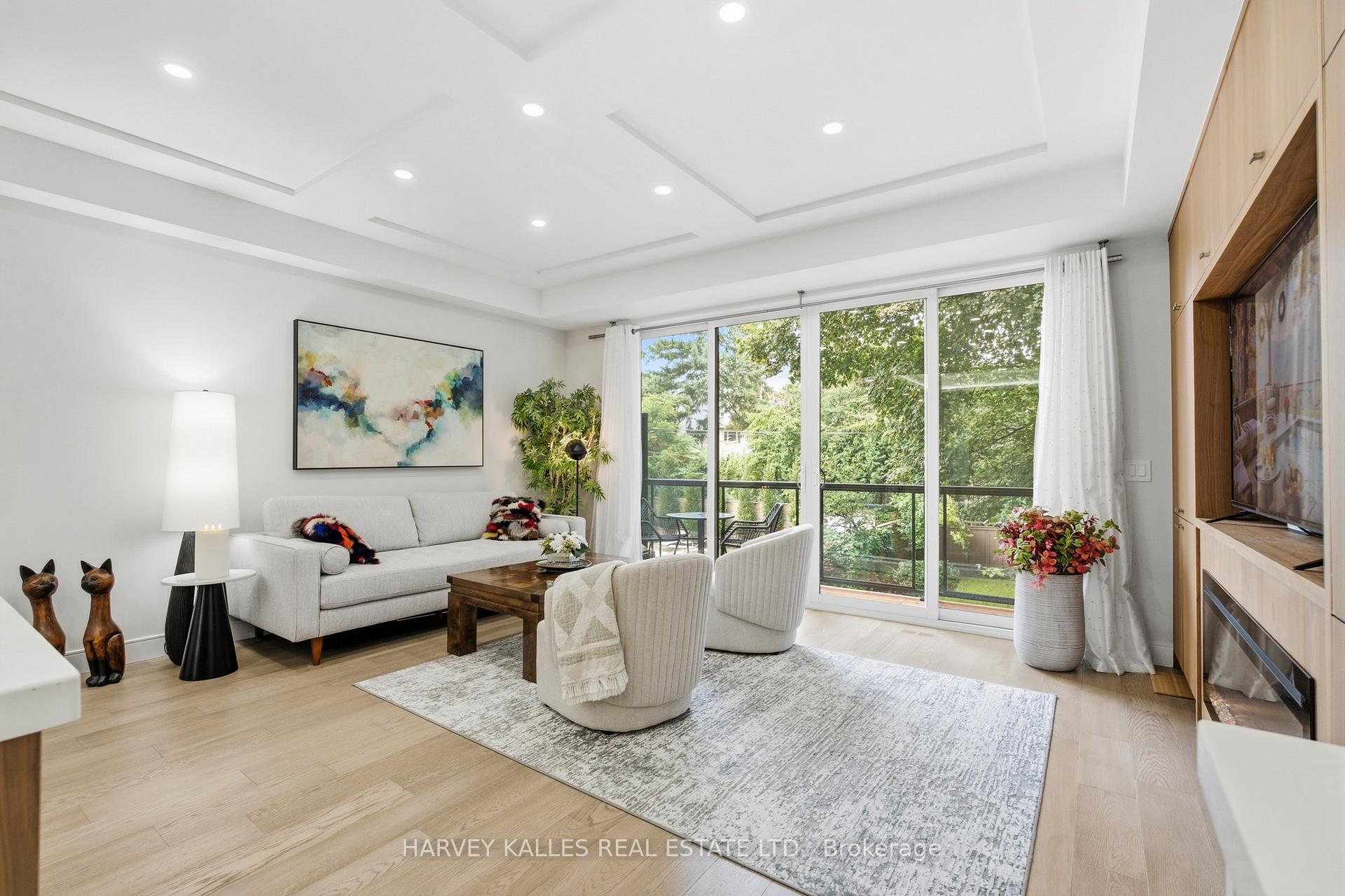 Photo 14 of 194 Sheldrake Boulevard, Toronto, Mount Pleasant East — HOMEH
