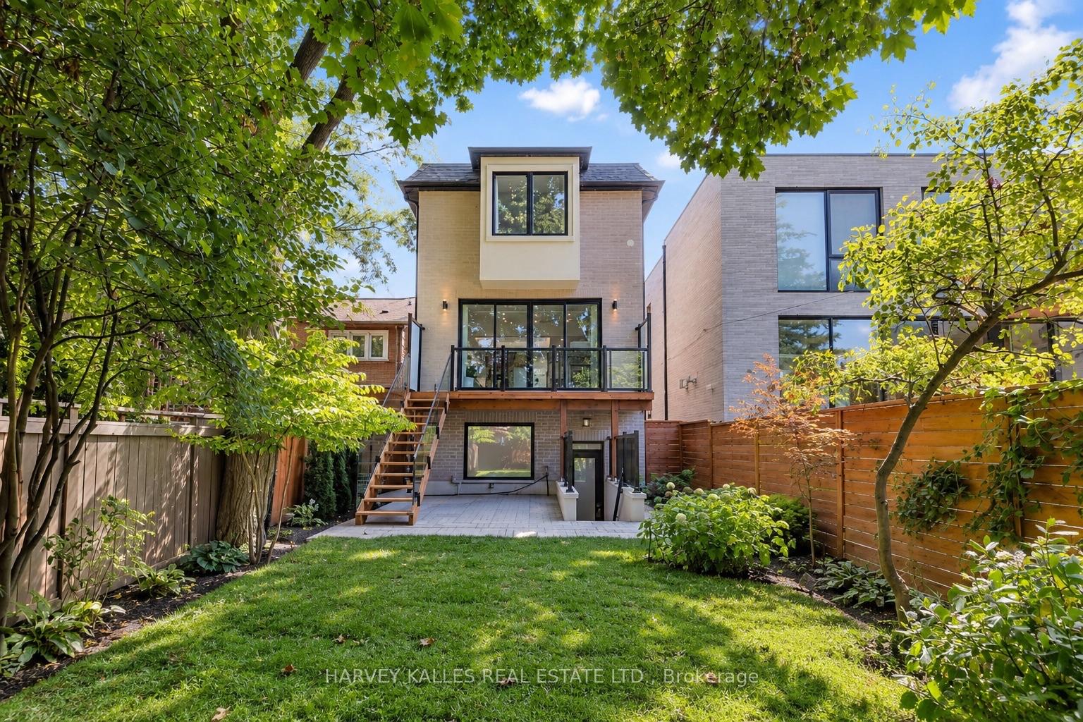 Photo 17 of 194 Sheldrake Boulevard, Toronto, Mount Pleasant East — HOMEH