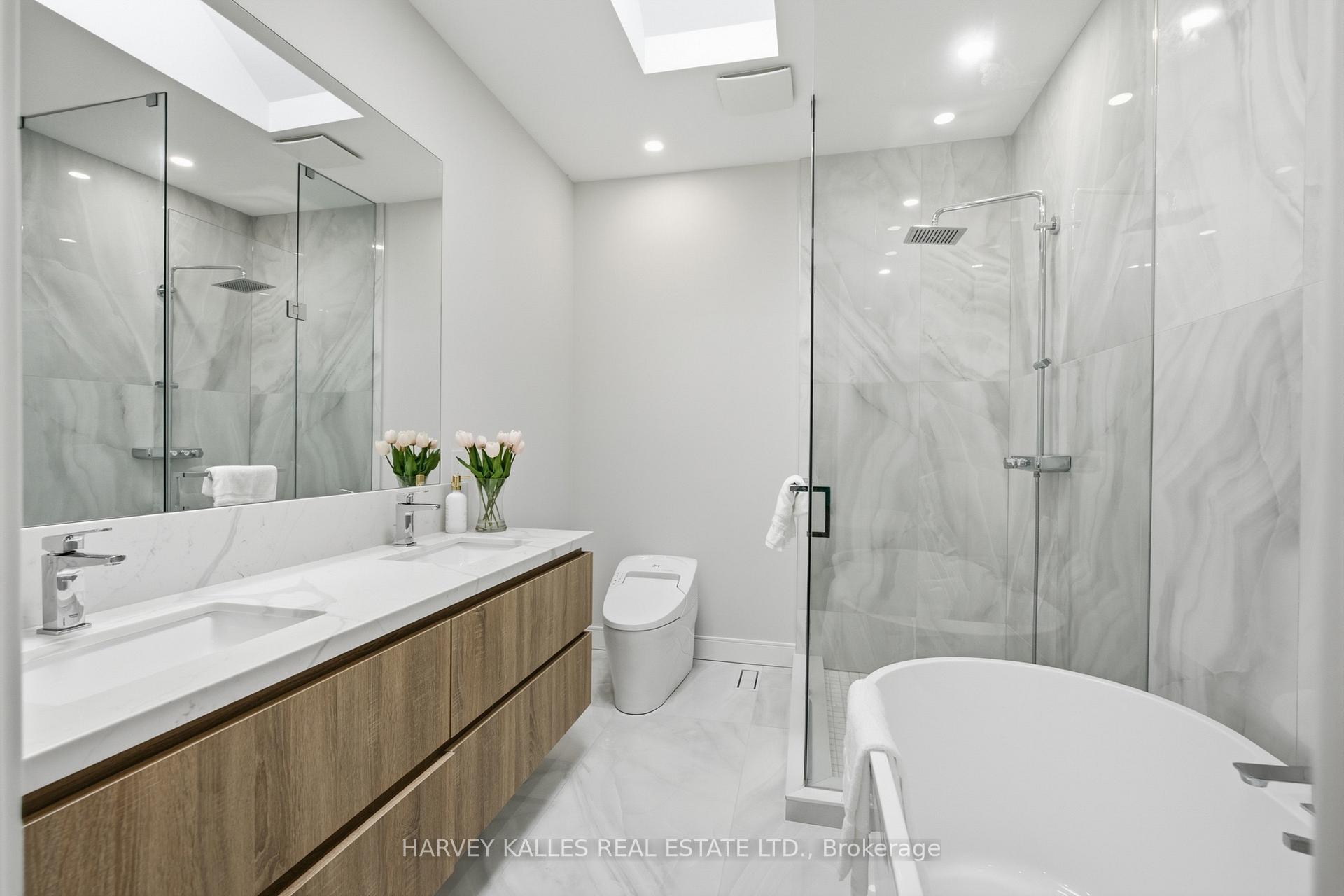 Photo 27 of 194 Sheldrake Boulevard, Toronto, Mount Pleasant East — HOMEH