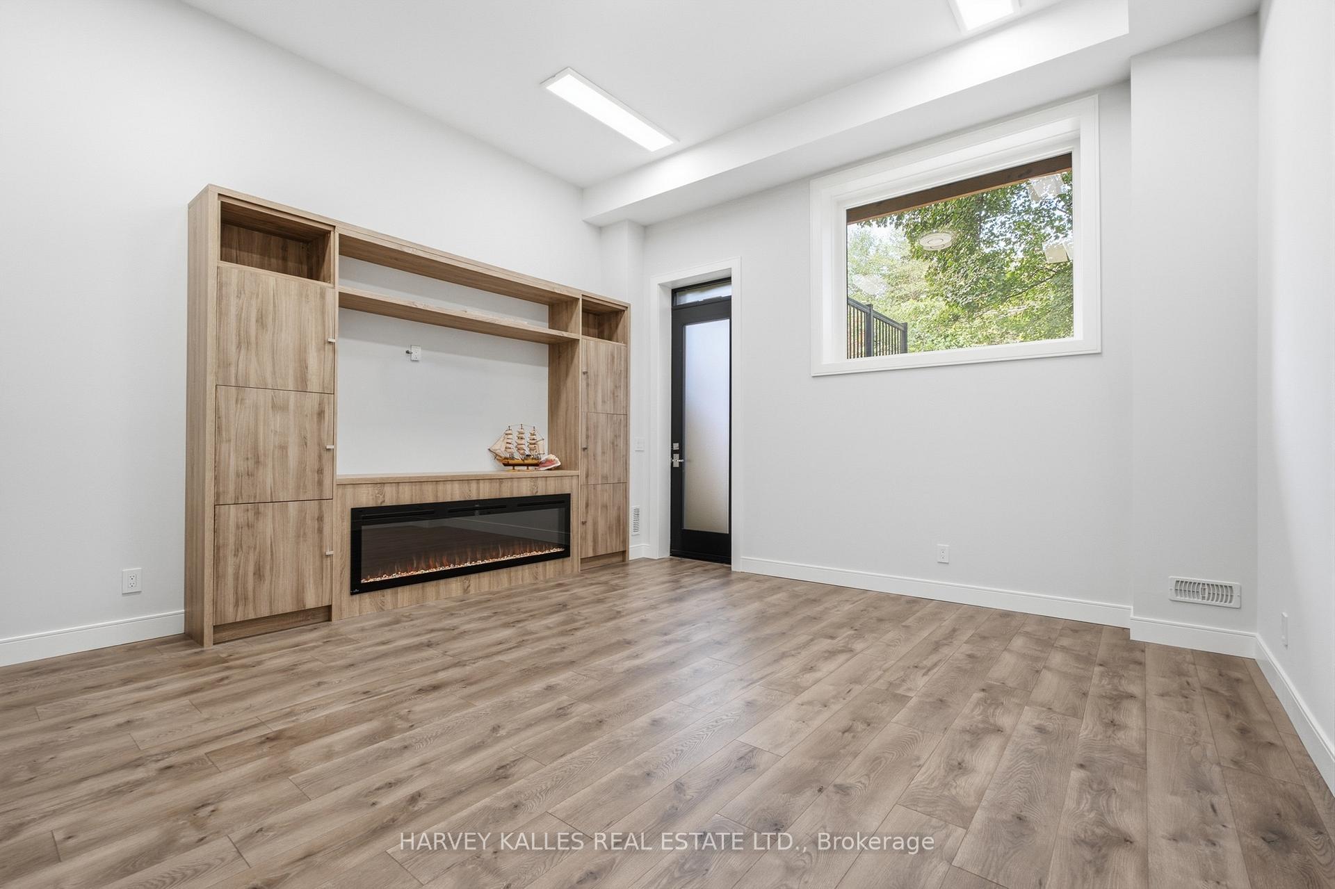 Photo 35 of 194 Sheldrake Boulevard, Toronto, Mount Pleasant East — HOMEH