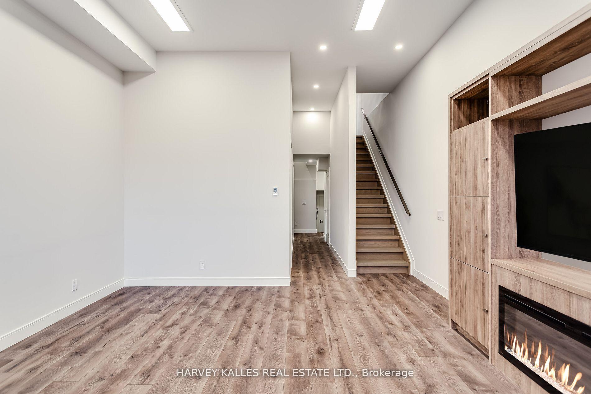 Photo 36 of 194 Sheldrake Boulevard, Toronto, Mount Pleasant East — HOMEH