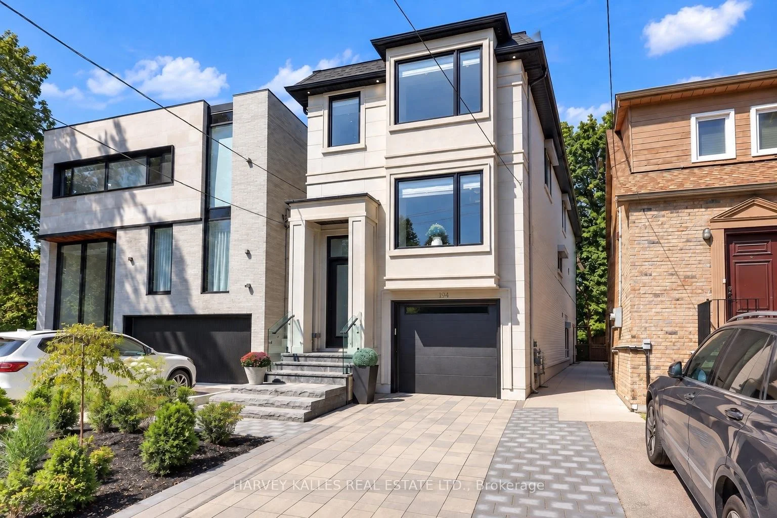 Photo 4 of 194 Sheldrake Boulevard, Toronto, Mount Pleasant East — HOMEH