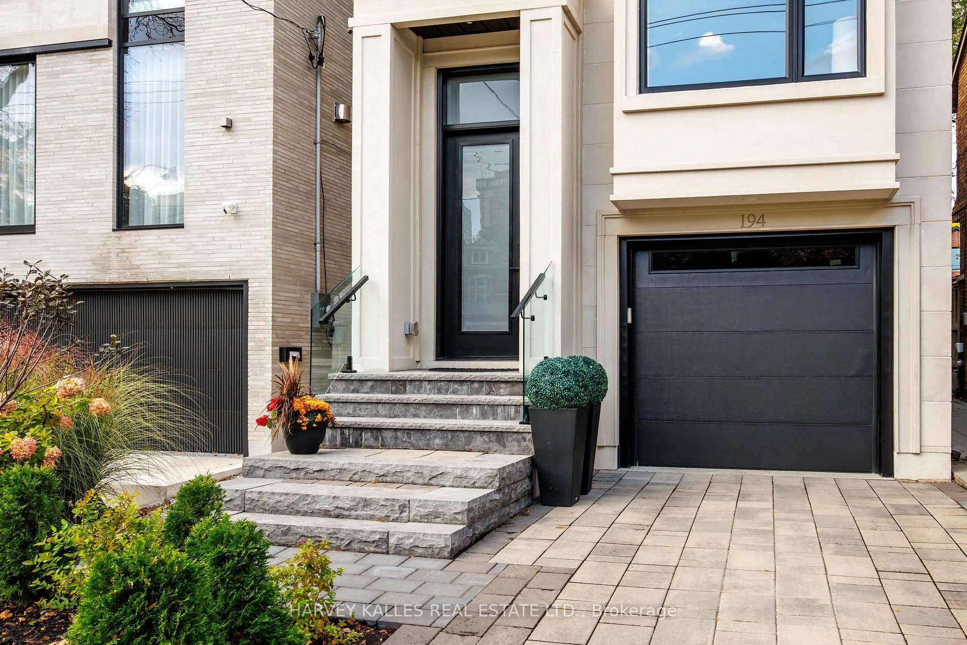Photo 41 of 194 Sheldrake Boulevard, Toronto, Mount Pleasant East — HOMEH