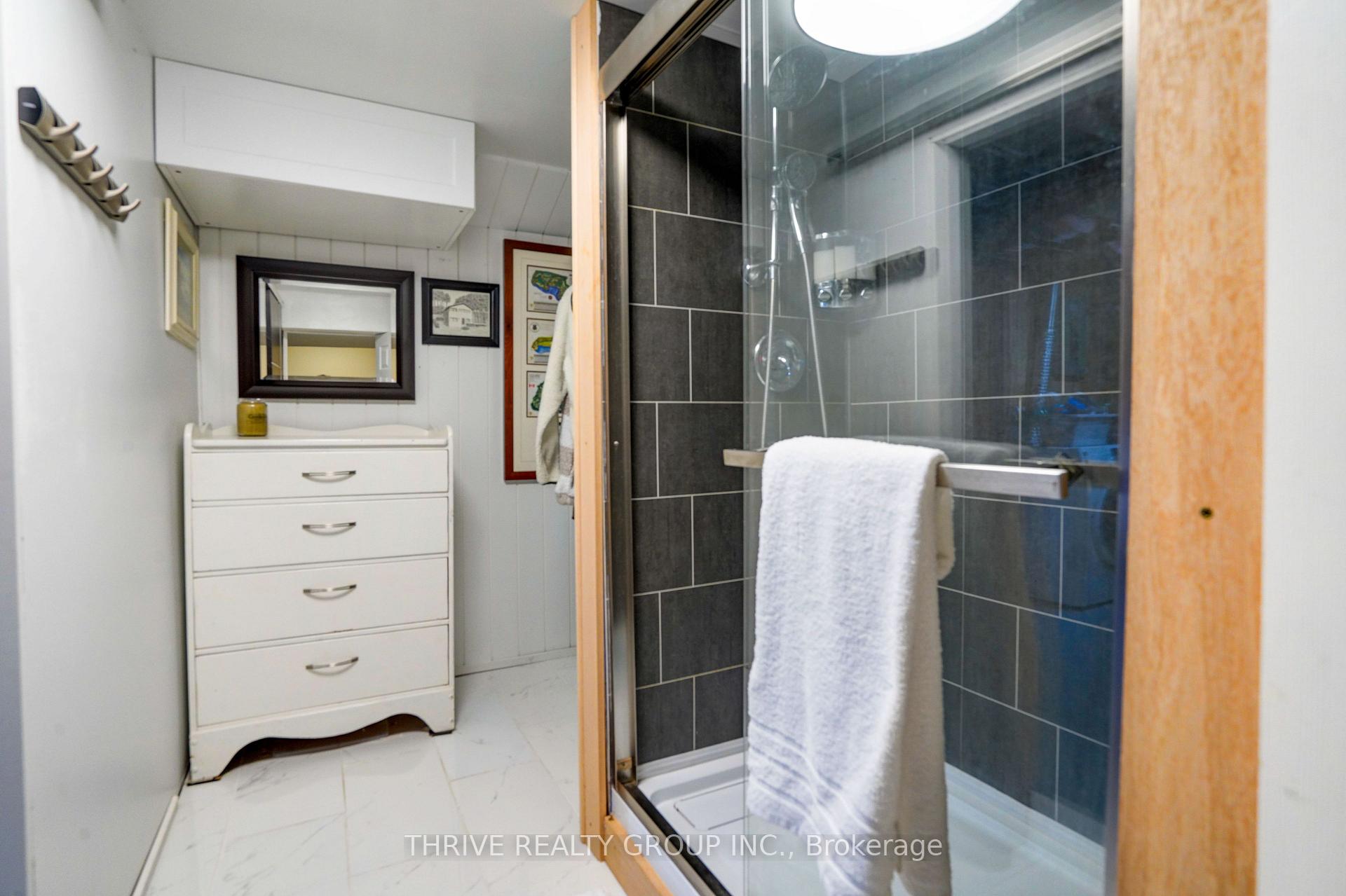 Photo 26 of 11 Outer Drive, London, South V — HOMEH