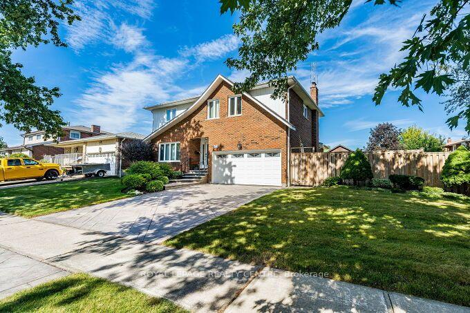 Photo 2 of 671 Louis Drive, Mississauga, Erindale — HOMEH