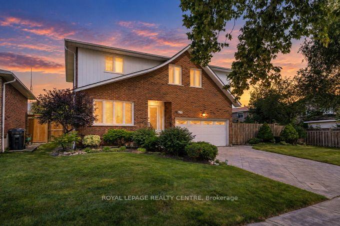 Photo 3 of 671 Louis Drive, Mississauga, Erindale — HOMEH
