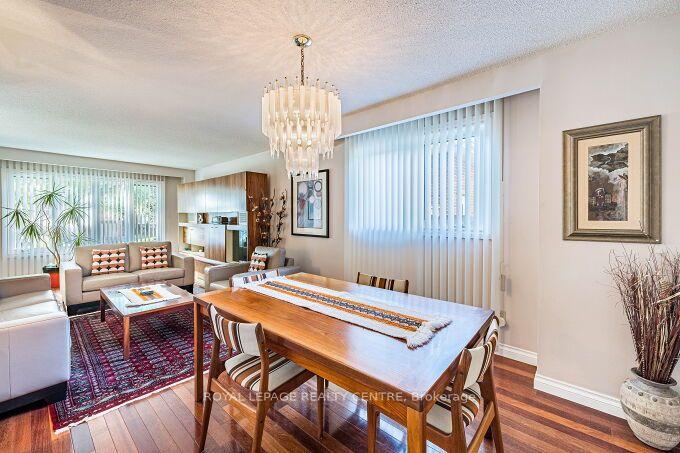 Photo 12 of 671 Louis Drive, Mississauga, Erindale — HOMEH
