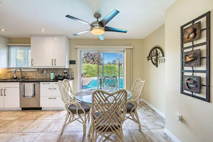 Photo 14 of 671 Louis Drive, Mississauga, Erindale — HOMEH
