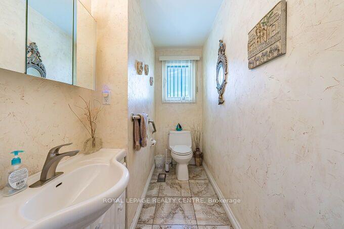 Photo 25 of 671 Louis Drive, Mississauga, Erindale — HOMEH