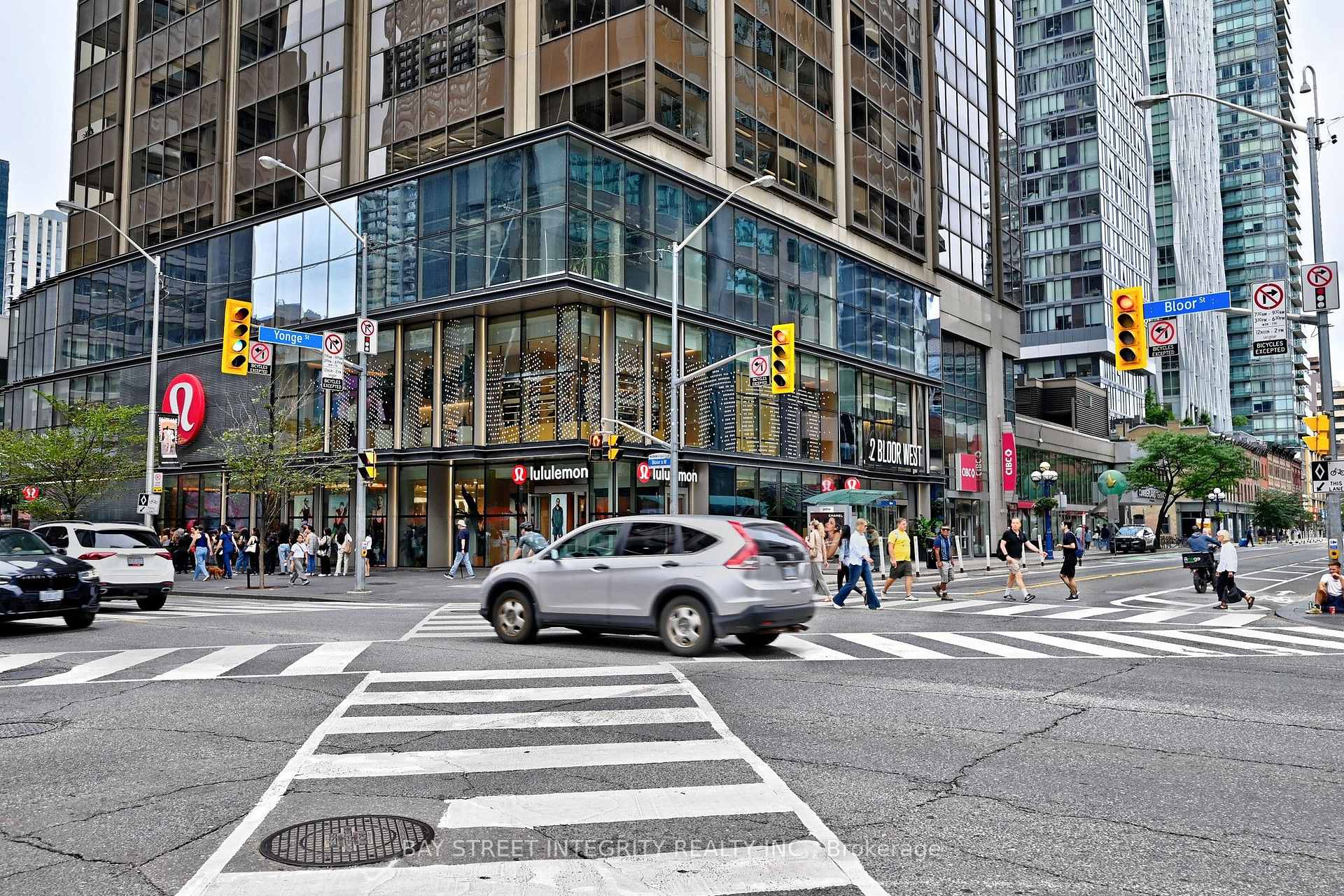 Photo 2 of Unit 1512, 1 Bloor Street E, Toronto, Church-Yonge Corridor — HOMEH