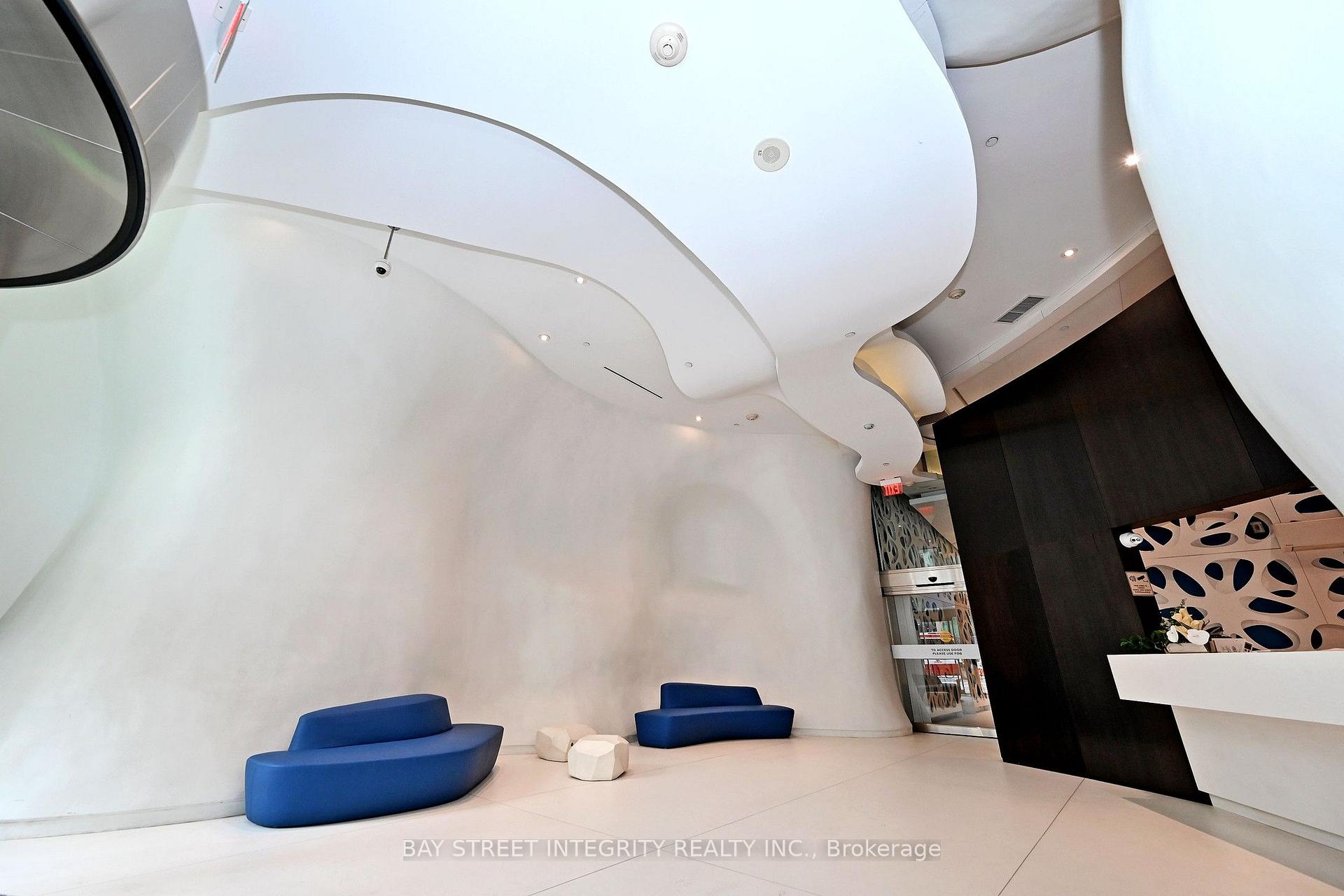 Photo 5 of Unit 1512, 1 Bloor Street E, Toronto, Church-Yonge Corridor — HOMEH