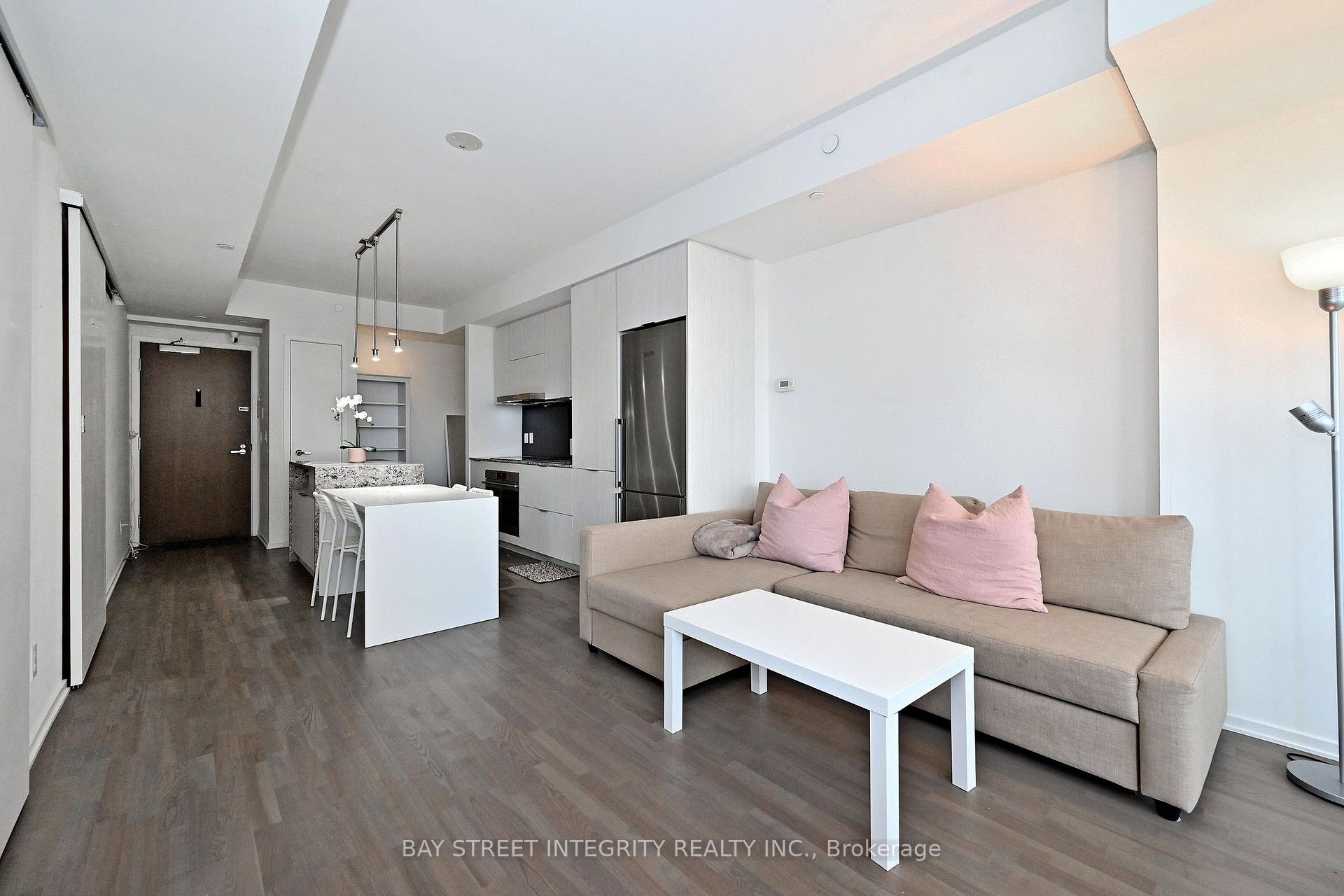 Photo 6 of Unit 1512, 1 Bloor Street E, Toronto, Church-Yonge Corridor — HOMEH