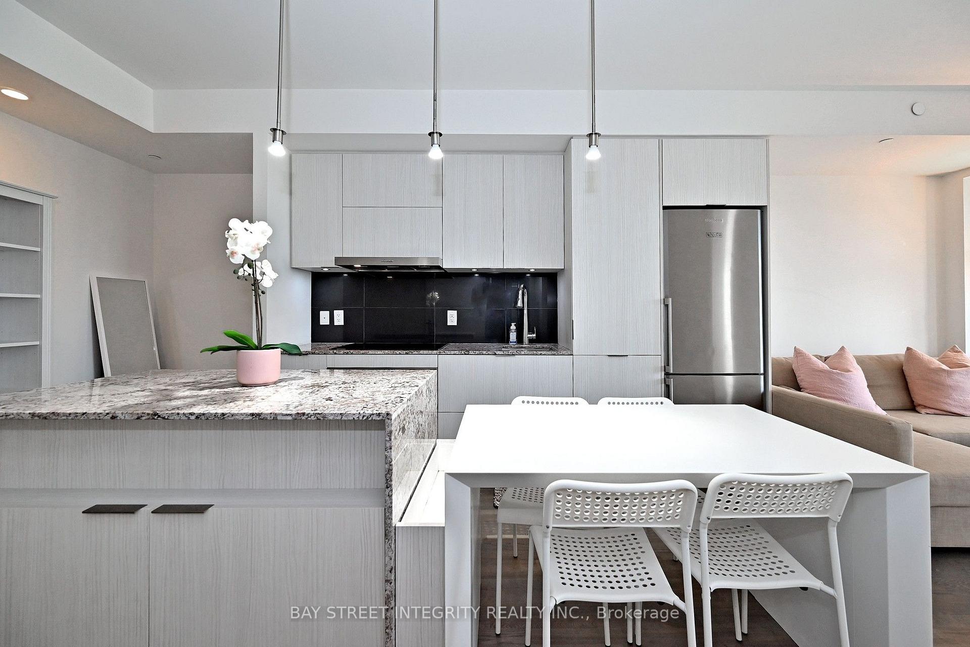 Photo 13 of Unit 1512, 1 Bloor Street E, Toronto, Church-Yonge Corridor — HOMEH