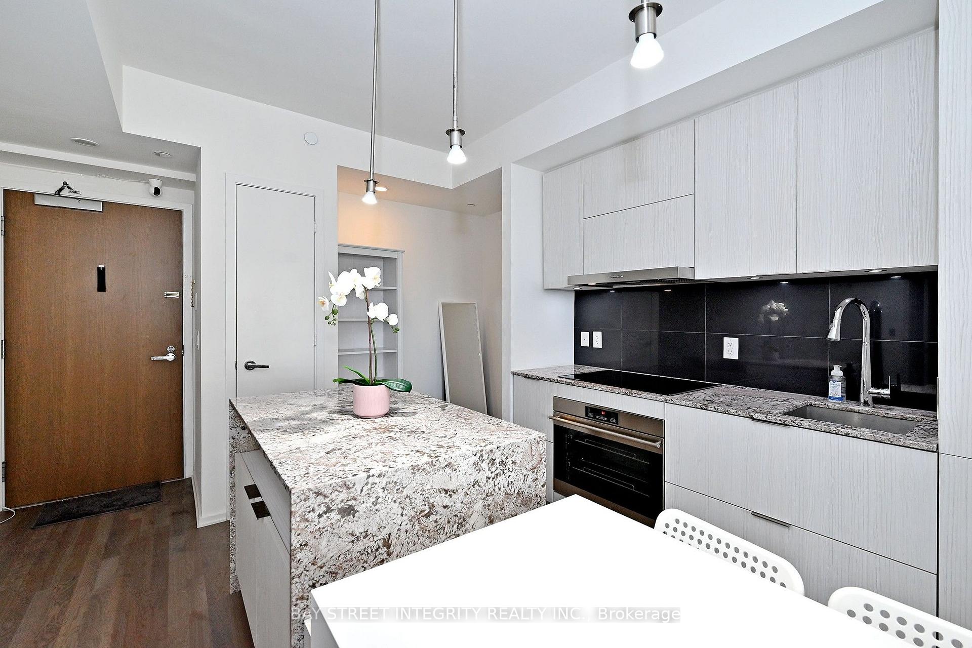 Photo 14 of Unit 1512, 1 Bloor Street E, Toronto, Church-Yonge Corridor — HOMEH