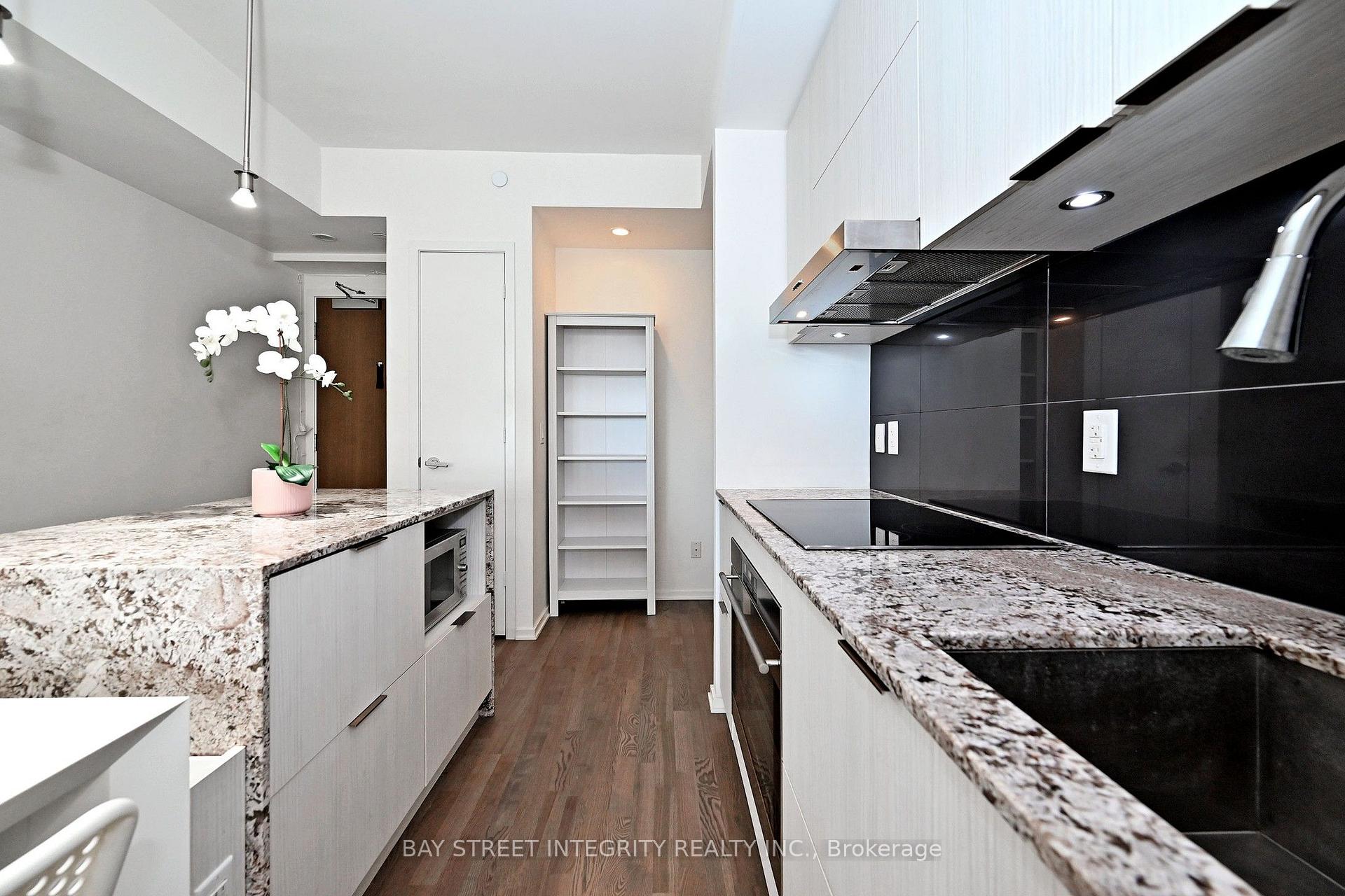 Photo 15 of Unit 1512, 1 Bloor Street E, Toronto, Church-Yonge Corridor — HOMEH