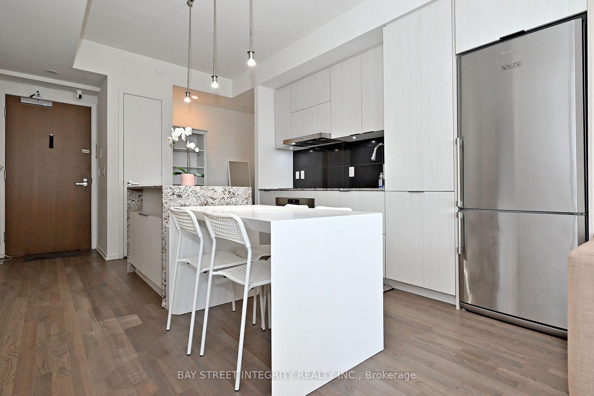 Photo 16 of Unit 1512, 1 Bloor Street E, Toronto, Church-Yonge Corridor — HOMEH