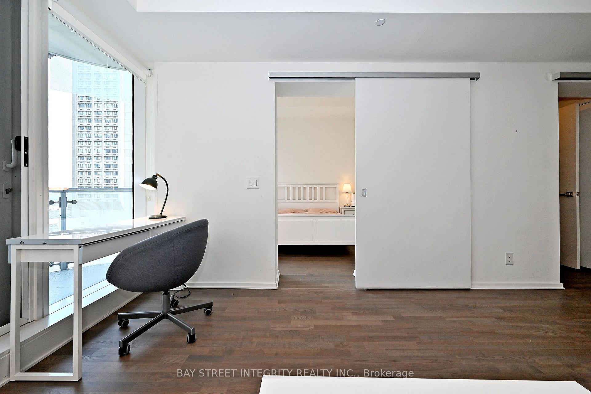 Photo 17 of Unit 1512, 1 Bloor Street E, Toronto, Church-Yonge Corridor — HOMEH