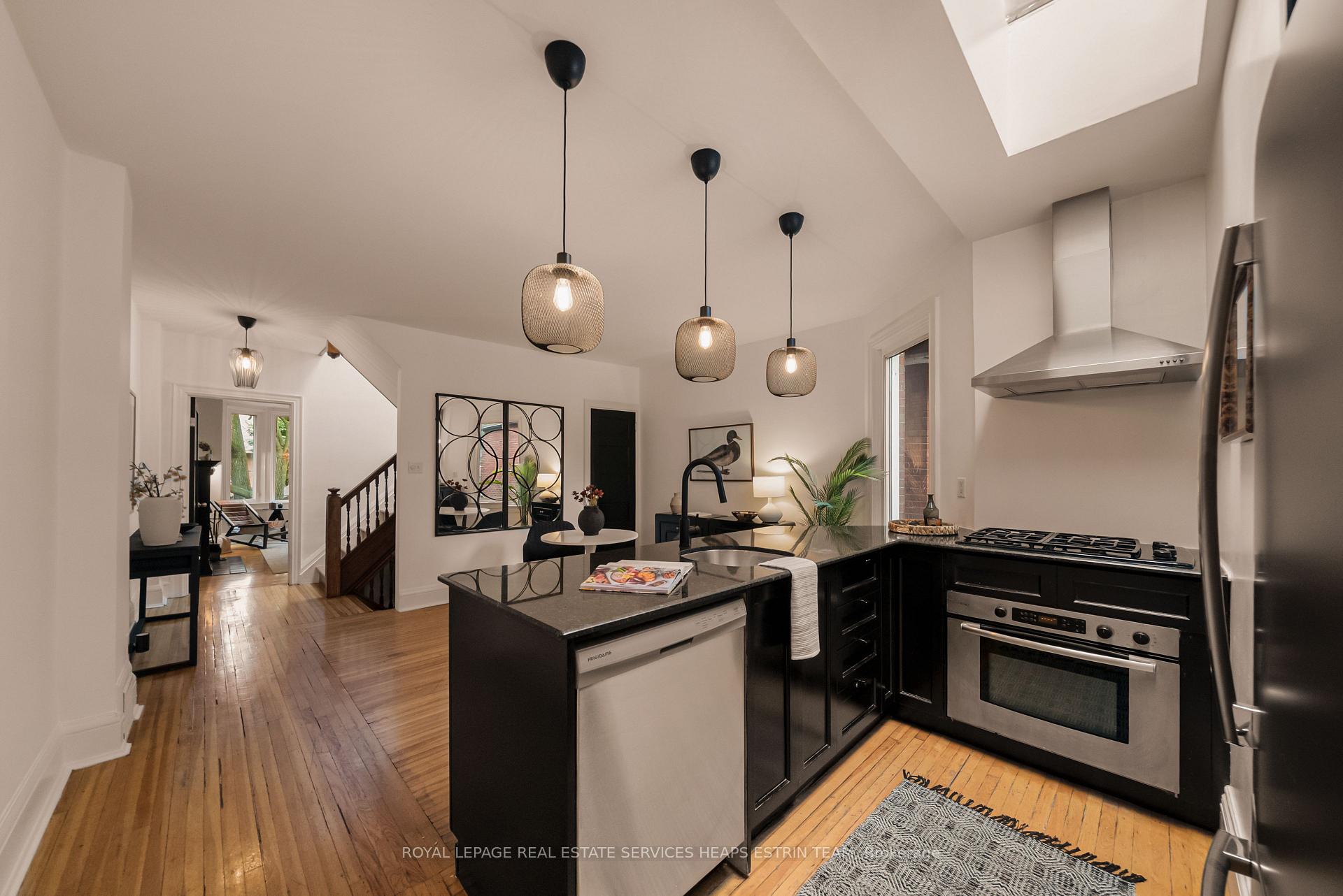 Photo 33 of 513 Brunswick Avenue, Toronto, The Annex — HOMEH