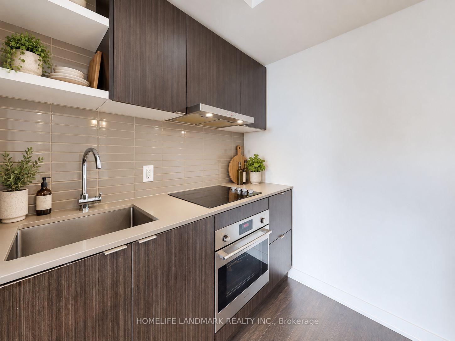 Photo 5 of Unit 3405, 100 Harbour Street, Toronto, Waterfront Communities — HOMEH