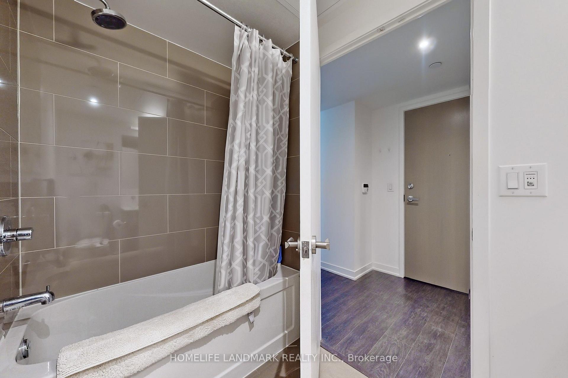 Photo 9 of Unit 3405, 100 Harbour Street, Toronto, Waterfront Communities — HOMEH