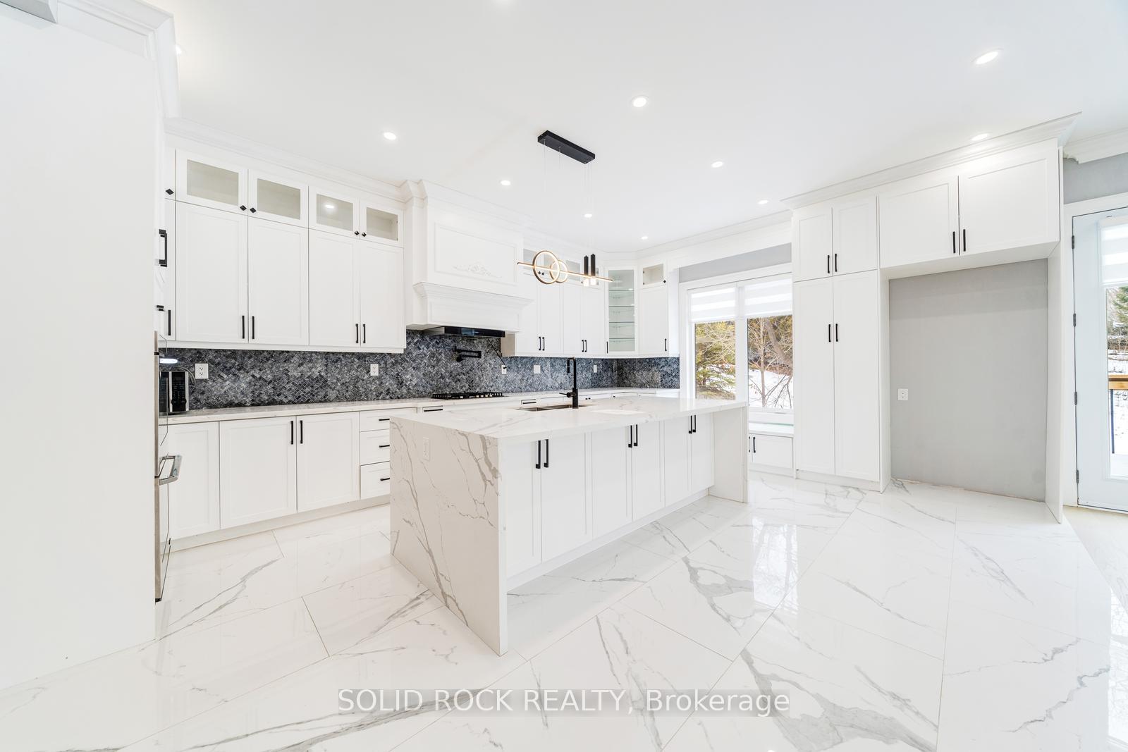 Photo 10 of 367 Penn Avenue, Newmarket, Bristol-London — HOMEH