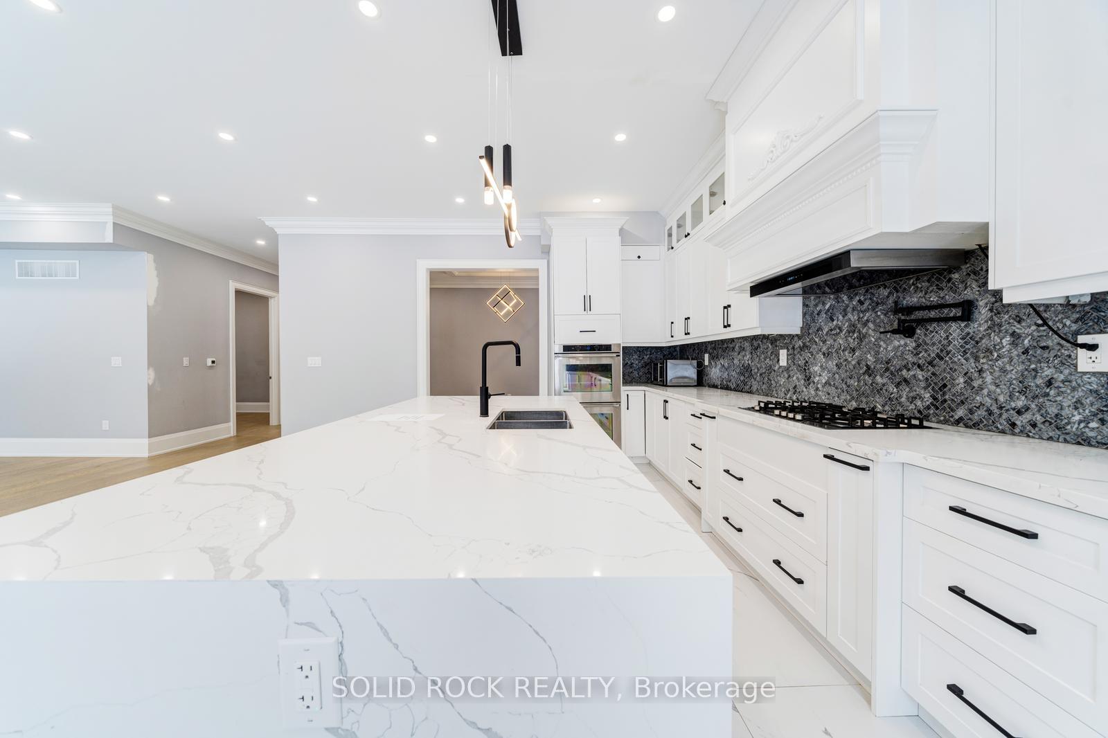 Photo 12 of 367 Penn Avenue, Newmarket, Bristol-London — HOMEH