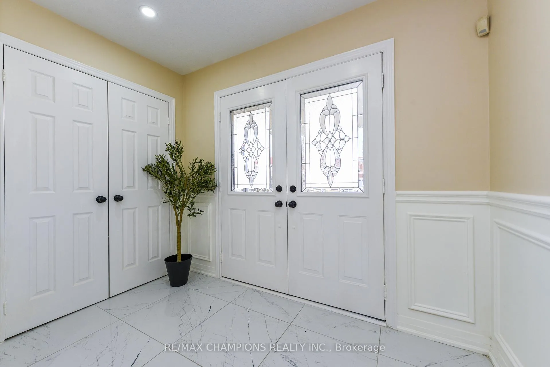 Photo 3 of 258 Van Kirk Drive, Brampton, Northwest Sandalwood Parkway — HOMEH