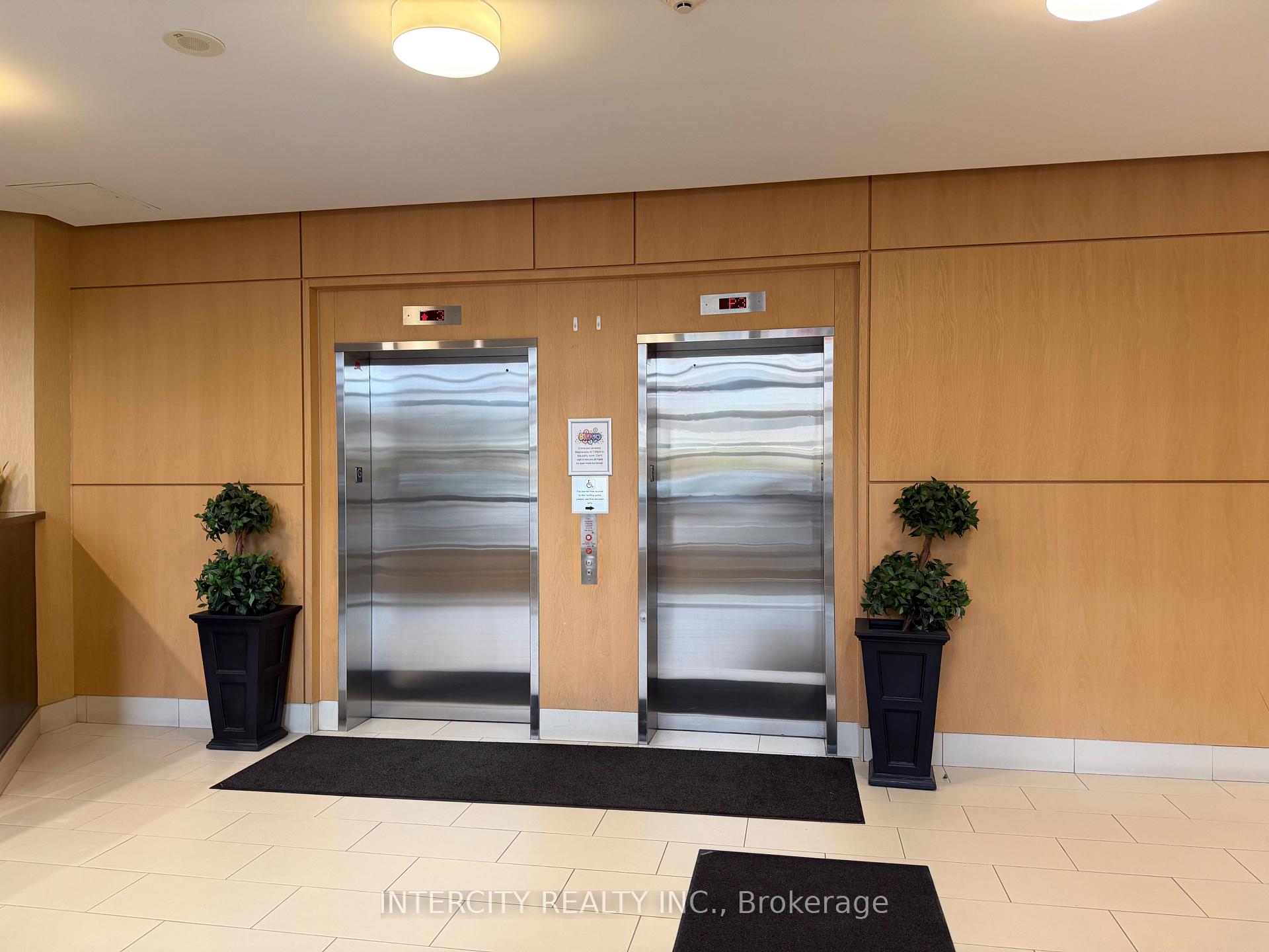 Photo 3 of Unit 802, 7730 Kipling Avenue, Vaughan, Vaughan Grove — HOMEH