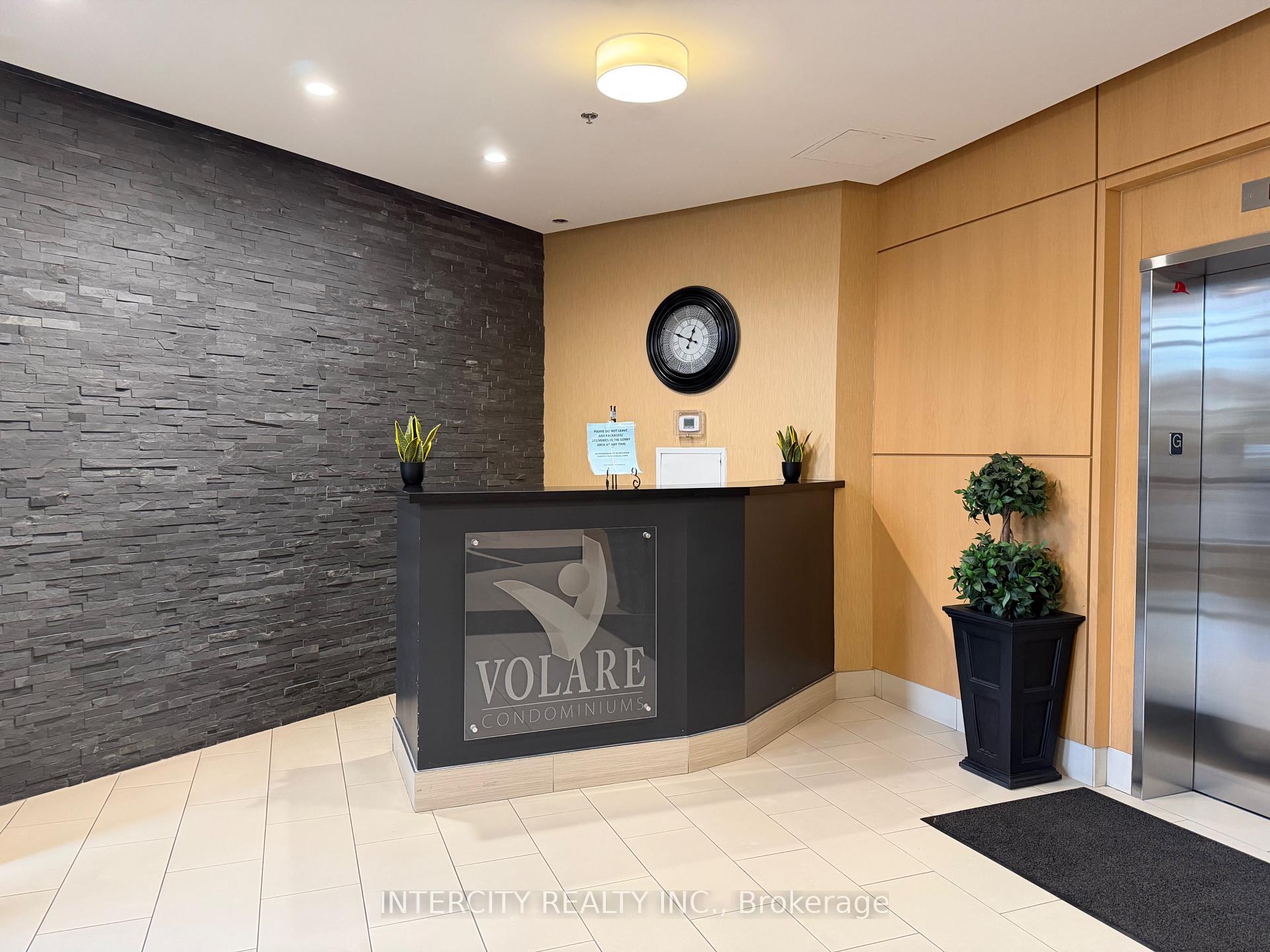 Photo 4 of Unit 802, 7730 Kipling Avenue, Vaughan, Vaughan Grove — HOMEH