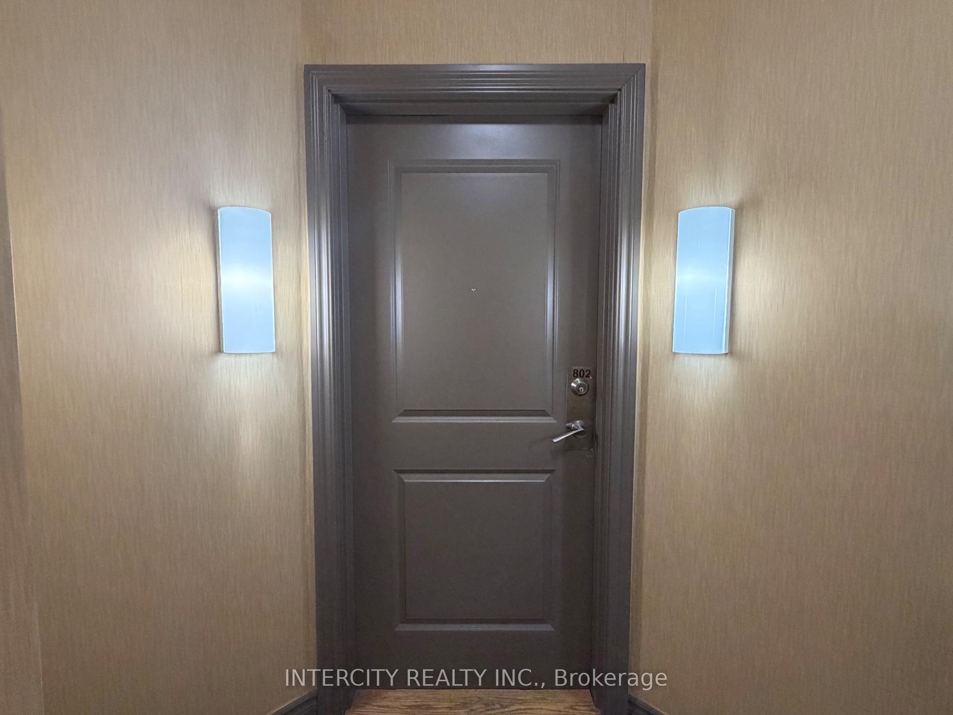 Photo 6 of Unit 802, 7730 Kipling Avenue, Vaughan, Vaughan Grove — HOMEH